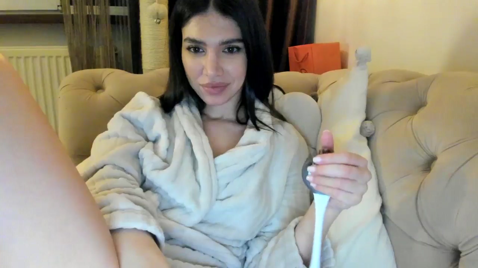 Gallery image thumbnail from SashaLopez's myfreecams stream on, 01/09/2025, 24:55 image 13 of 20