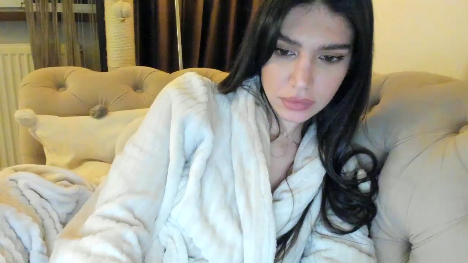 Gallery image thumbnail from SashaLopez's myfreecams stream on, 01/09/2025, 24:55 image 6 of 20