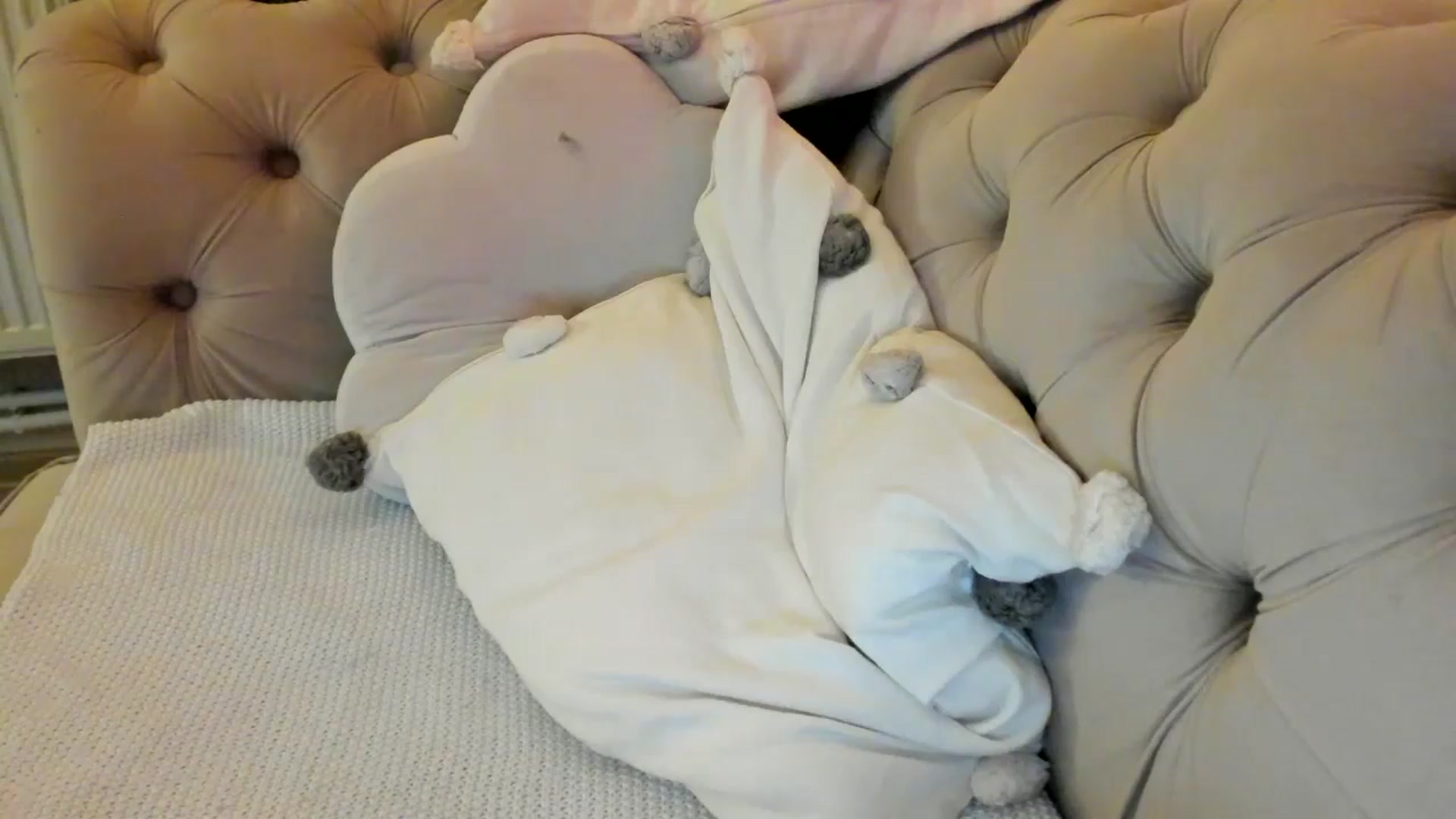 Gallery image thumbnail from SashaLopez's myfreecams stream on, 01/09/2025, 22:47 image 5 of 20