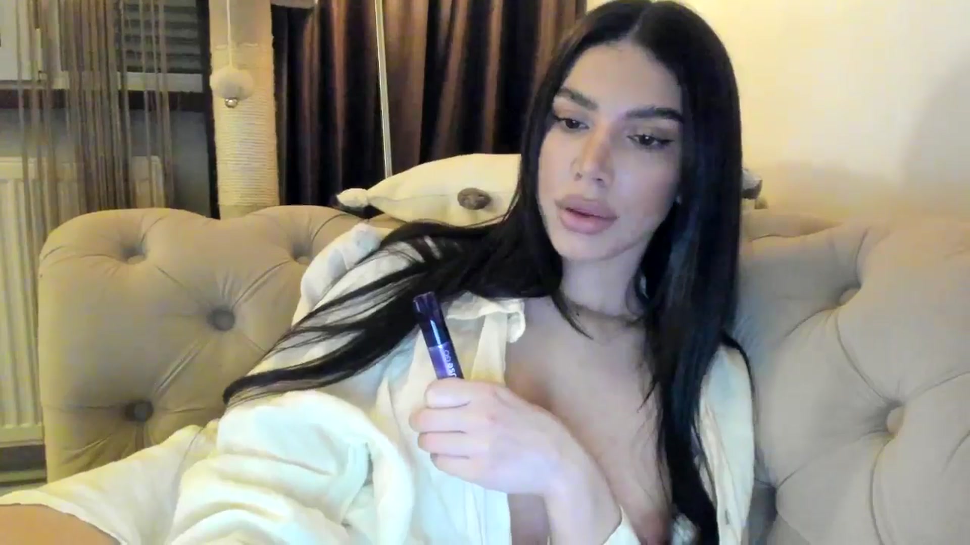 Gallery image thumbnail from SashaLopez's myfreecams stream on, 01/14/2025, 21:33 image 5 of 20