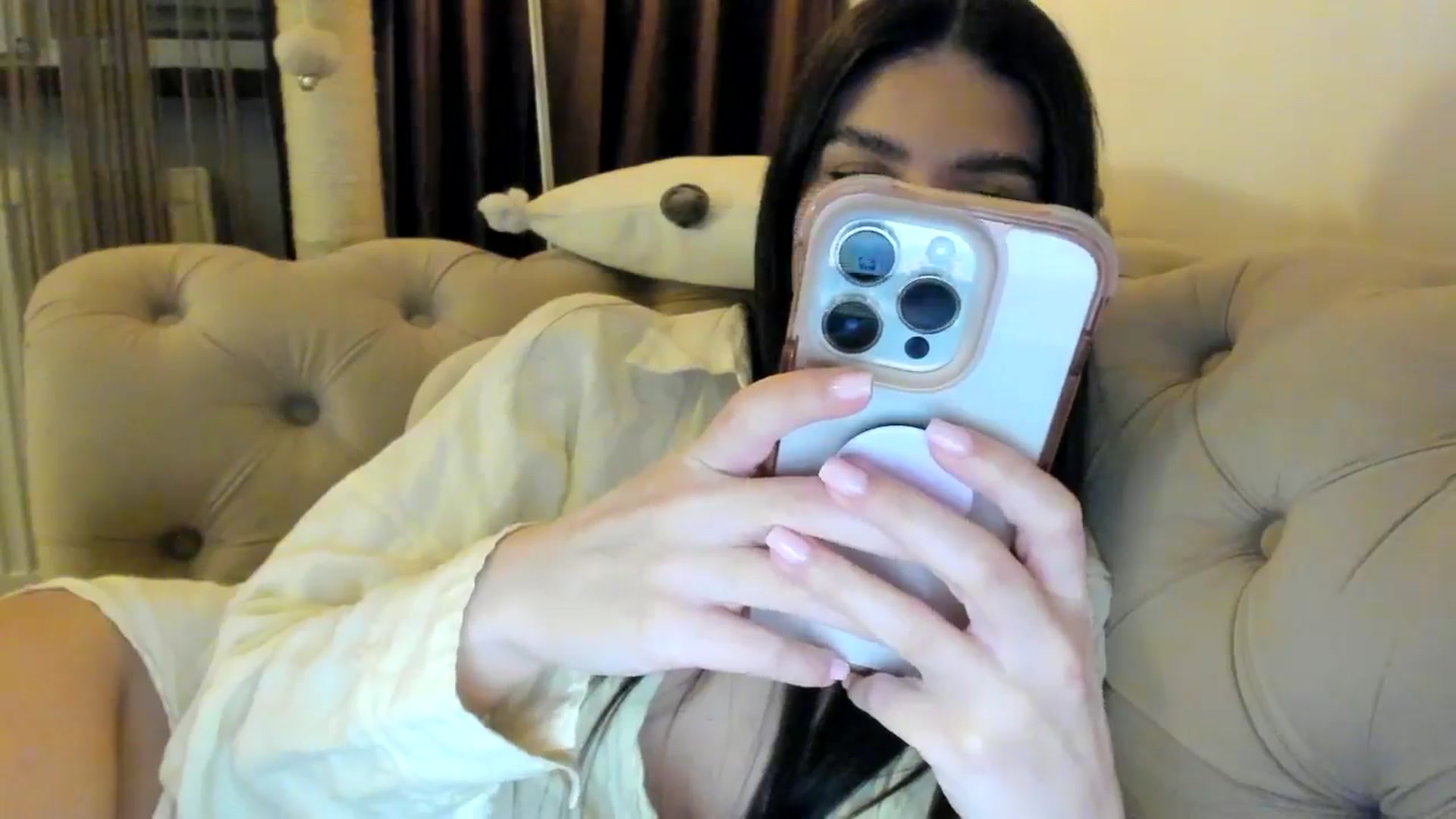 Gallery image thumbnail from SashaLopez's myfreecams stream on, 01/14/2025, 22:54 image 3 of 20