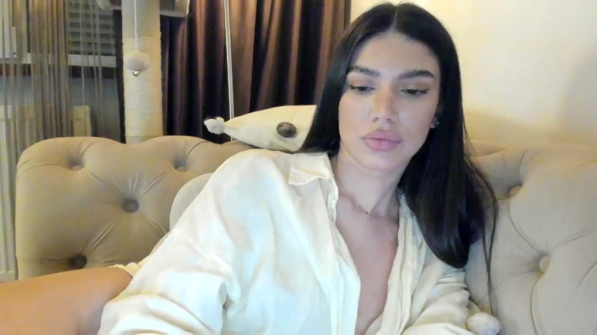 Gallery image thumbnail from SashaLopez's myfreecams stream on, 01/14/2025, 22:54 image 19 of 20