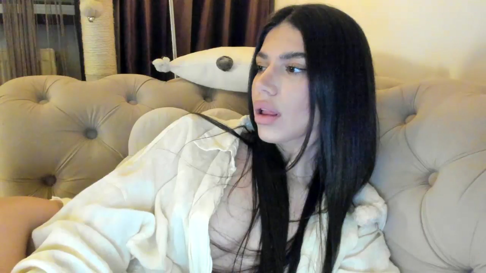Gallery image thumbnail from SashaLopez's myfreecams stream on, 01/14/2025, 22:54 image 10 of 20