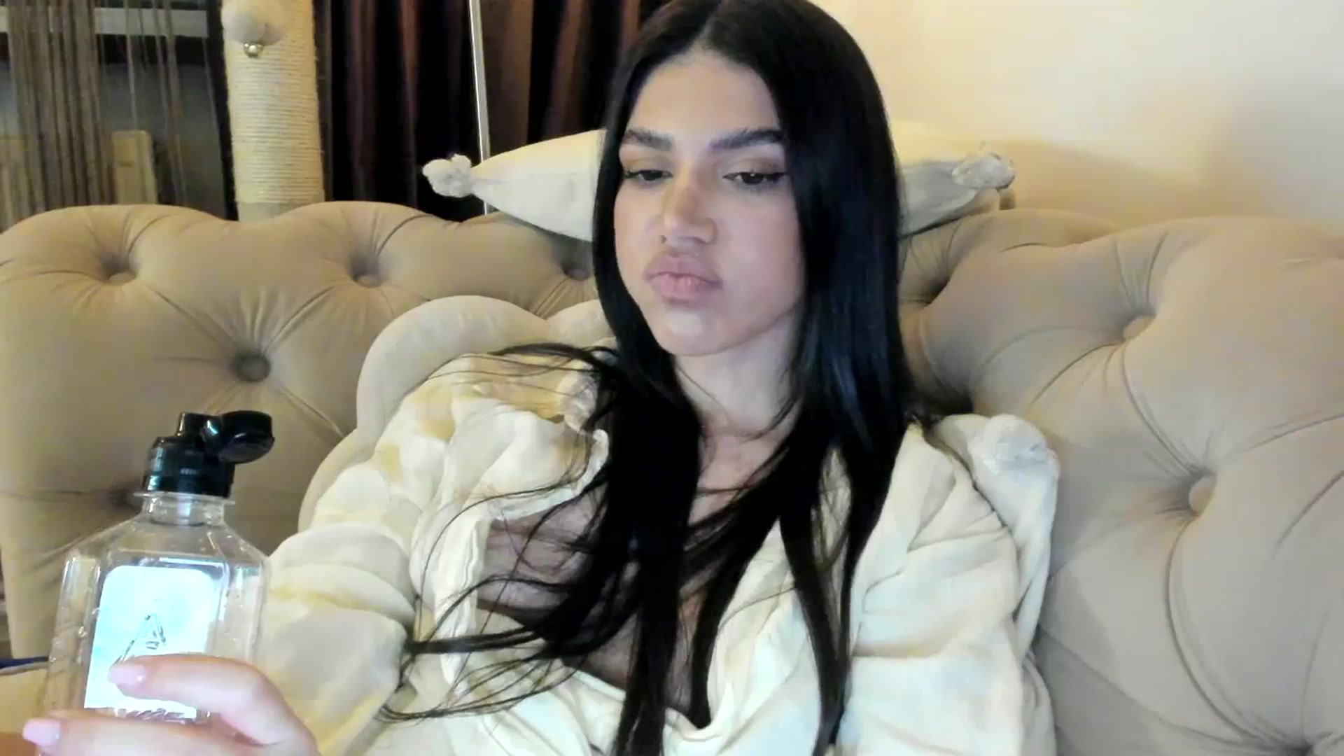 Gallery image thumbnail from SashaLopez's myfreecams stream on, 01/14/2025, 22:54 image 9 of 20