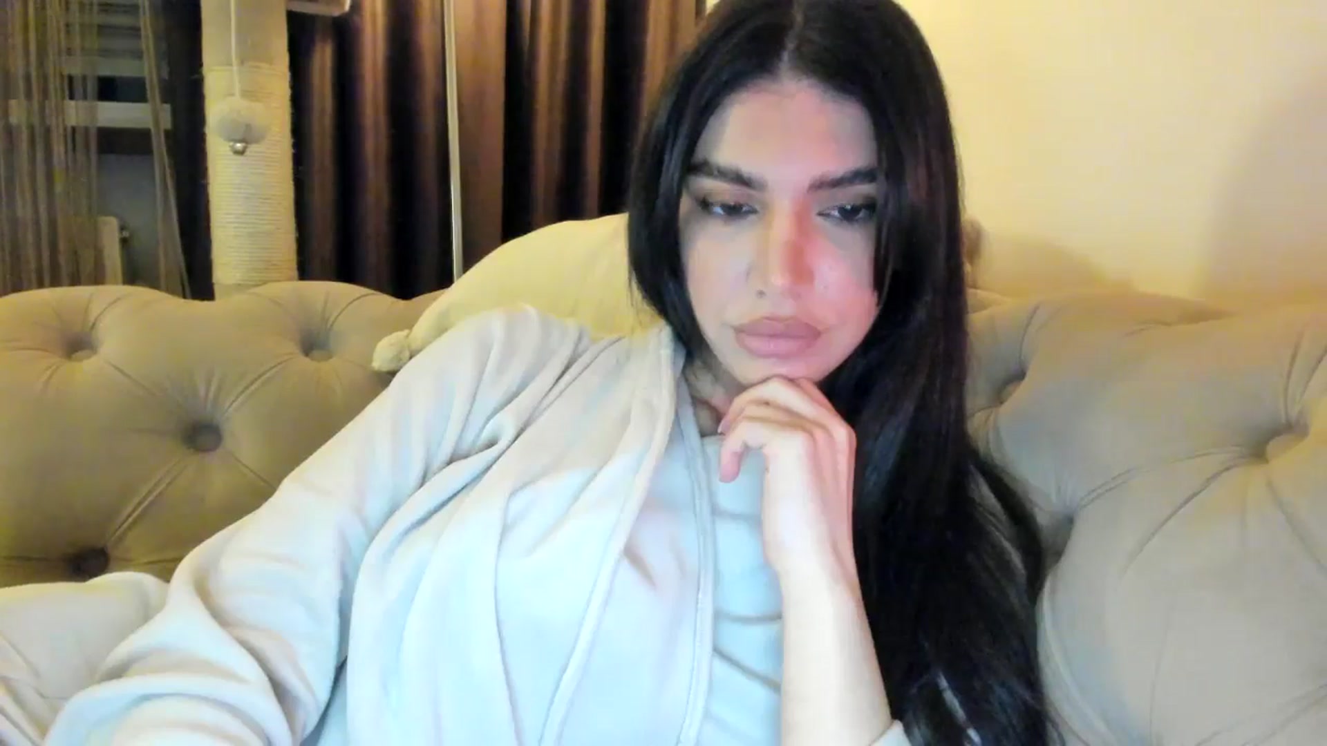Gallery image thumbnail from SashaLopez's myfreecams stream on, 01/18/2025, 23:42 image 10 of 20