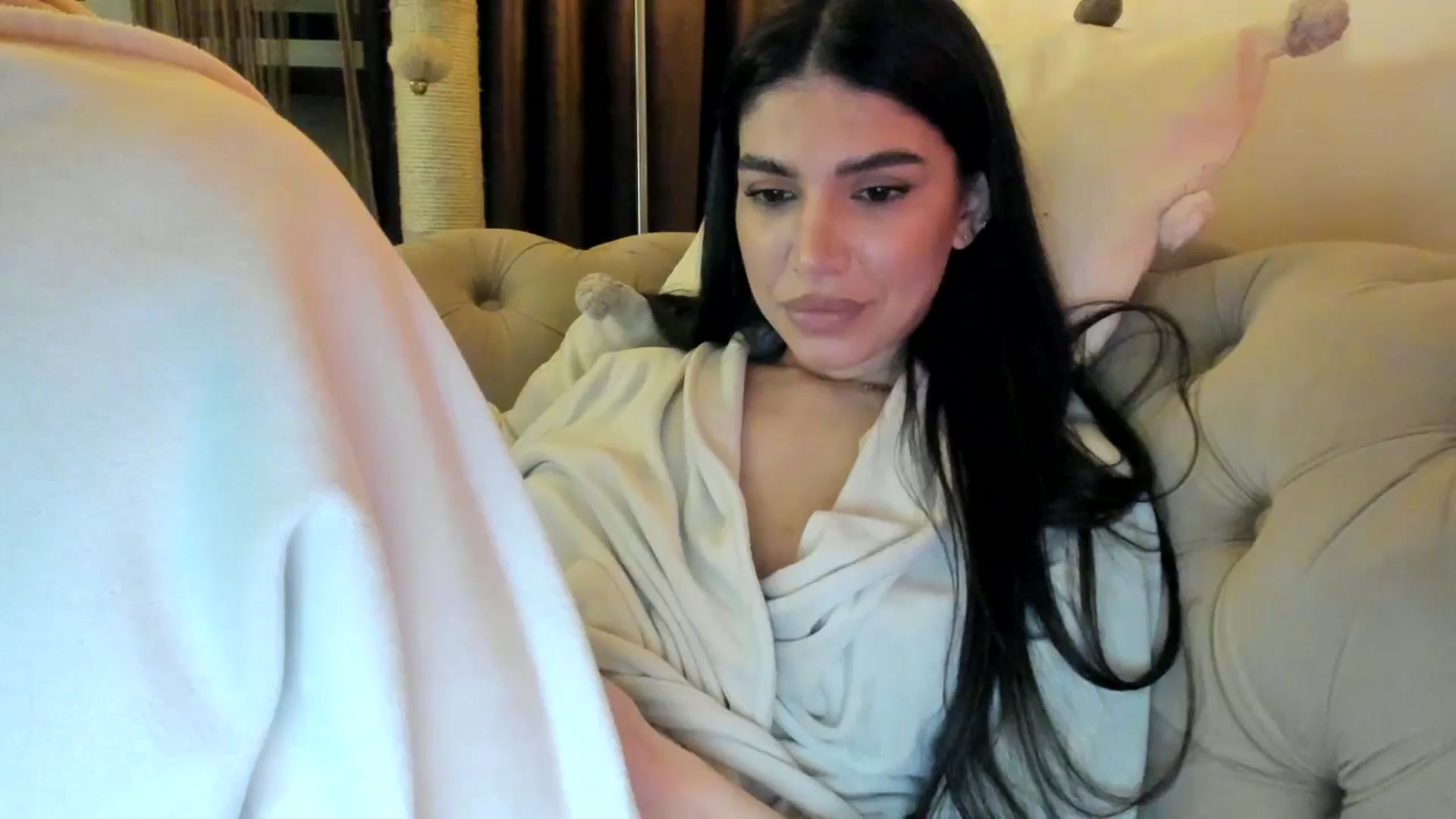 Gallery image thumbnail from SashaLopez's myfreecams stream on, 01/18/2025, 23:42 image 19 of 20