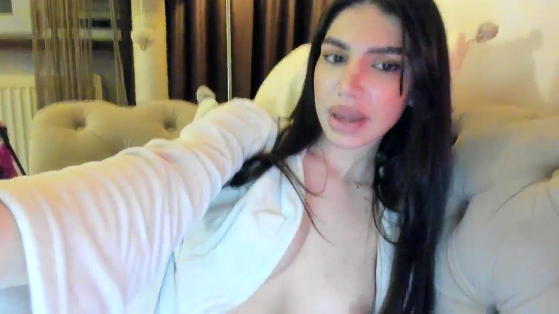 Gallery image thumbnail from SashaLopez's myfreecams stream on, 01/18/2025, 23:42 image 16 of 20