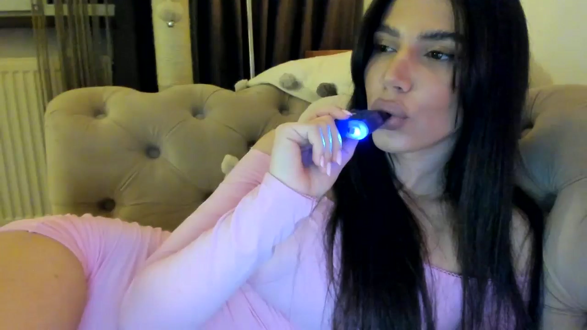 Gallery image thumbnail from SashaLopez's myfreecams stream on, 01/23/2025, 22:21 image 15 of 20