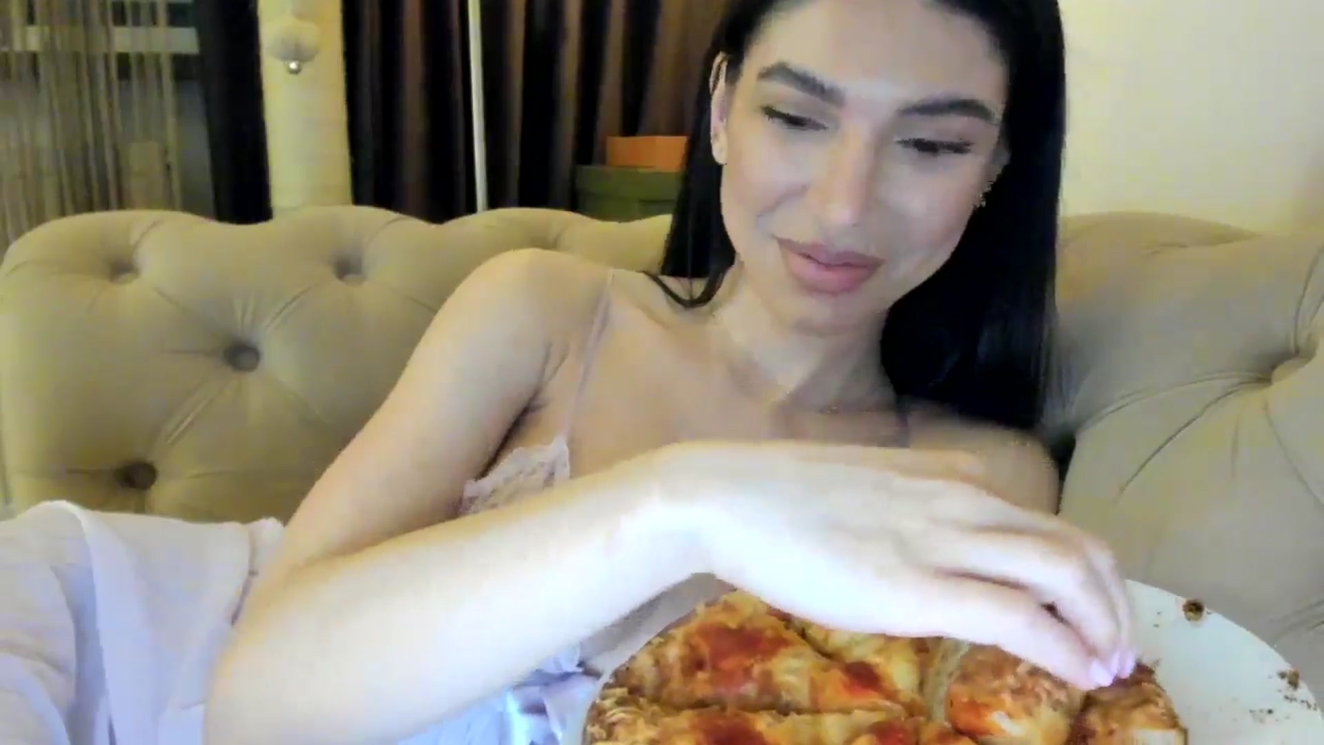 Gallery image thumbnail from SashaLopez's myfreecams stream on, 01/25/2025, 24:06 image 11 of 20