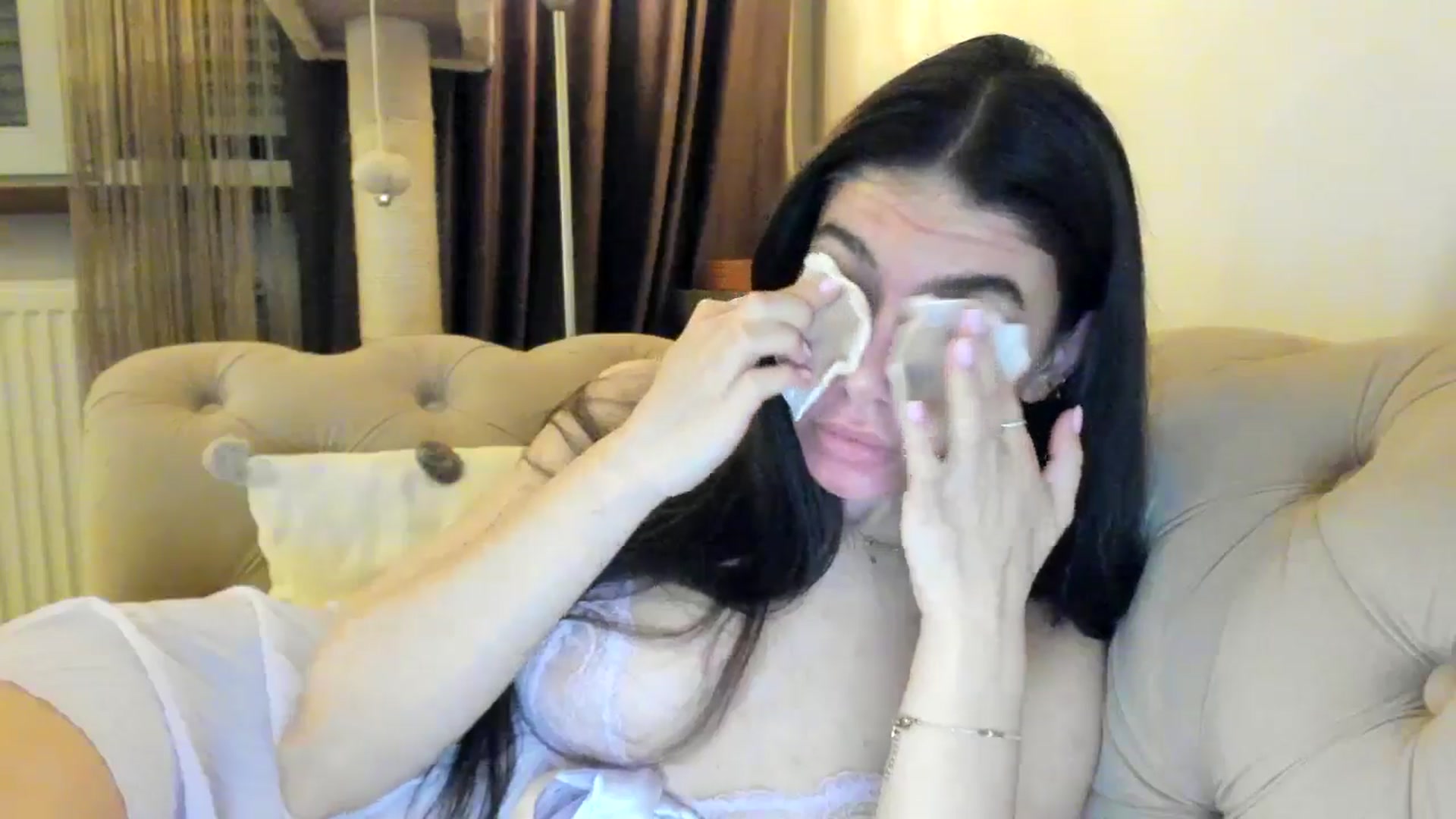 Gallery image thumbnail from SashaLopez's myfreecams stream on, 01/25/2025, 24:06 image 19 of 20