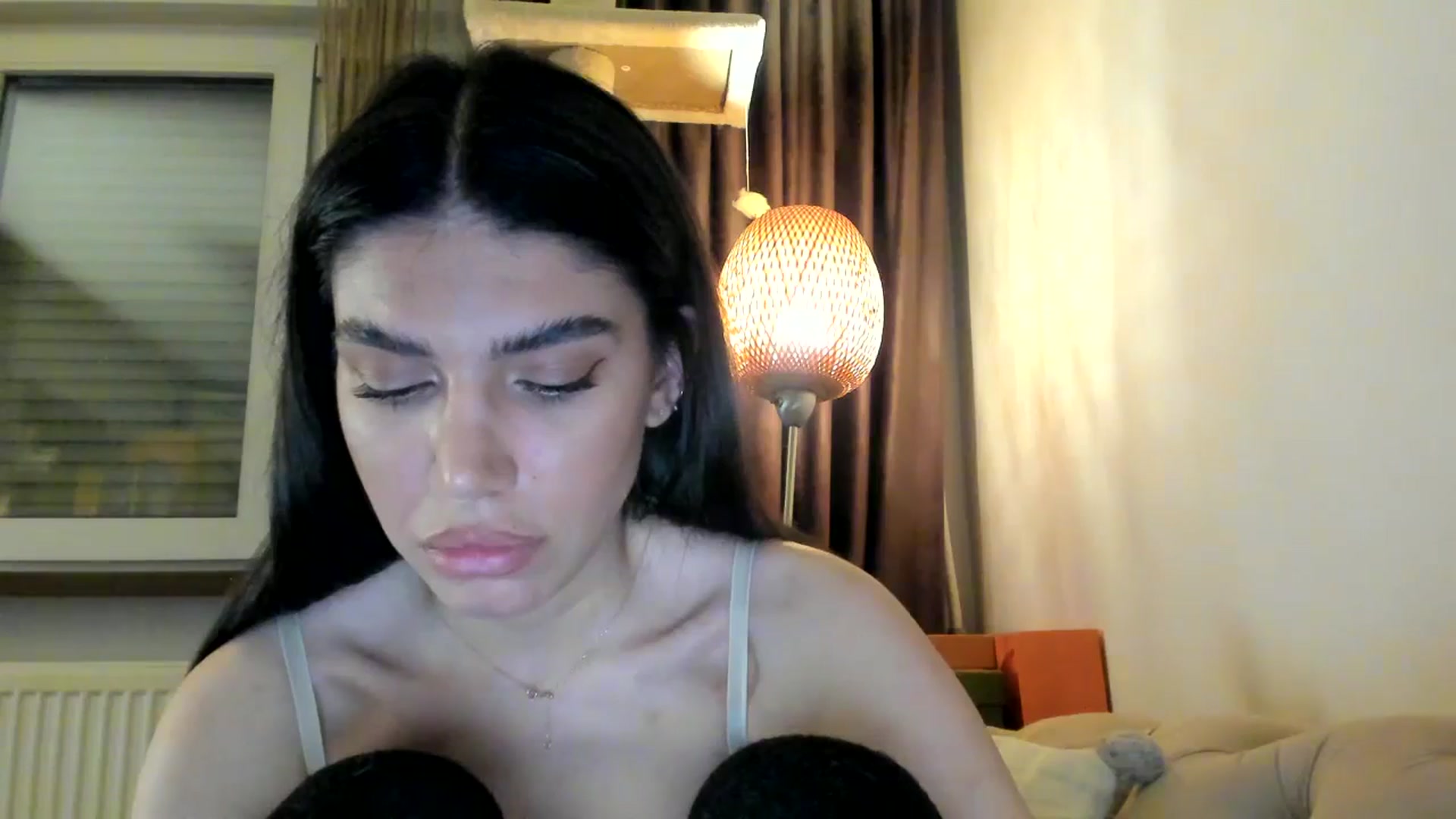 Gallery image thumbnail from SashaLopez's myfreecams stream on, 01/29/2025, 24:43 image 13 of 20