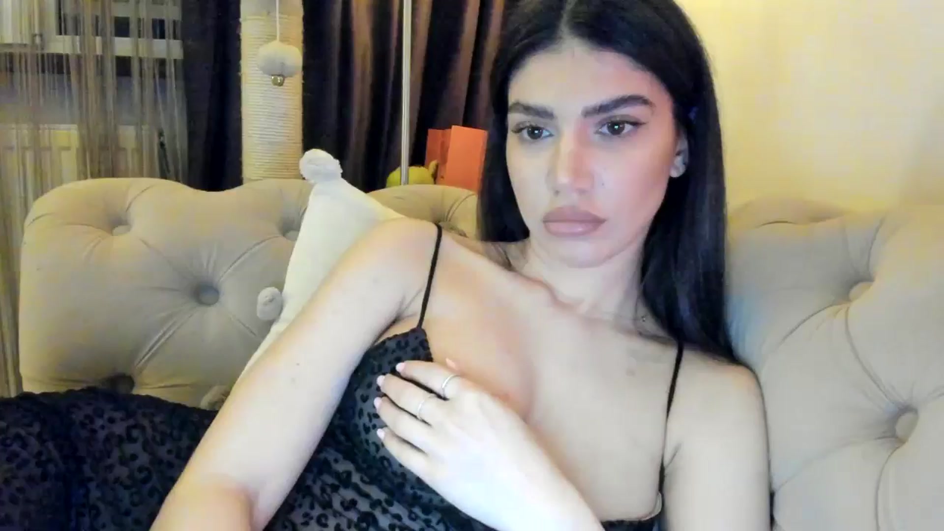Gallery image thumbnail from SashaLopez's myfreecams stream on, 02/01/2025, 21:51 image 10 of 20