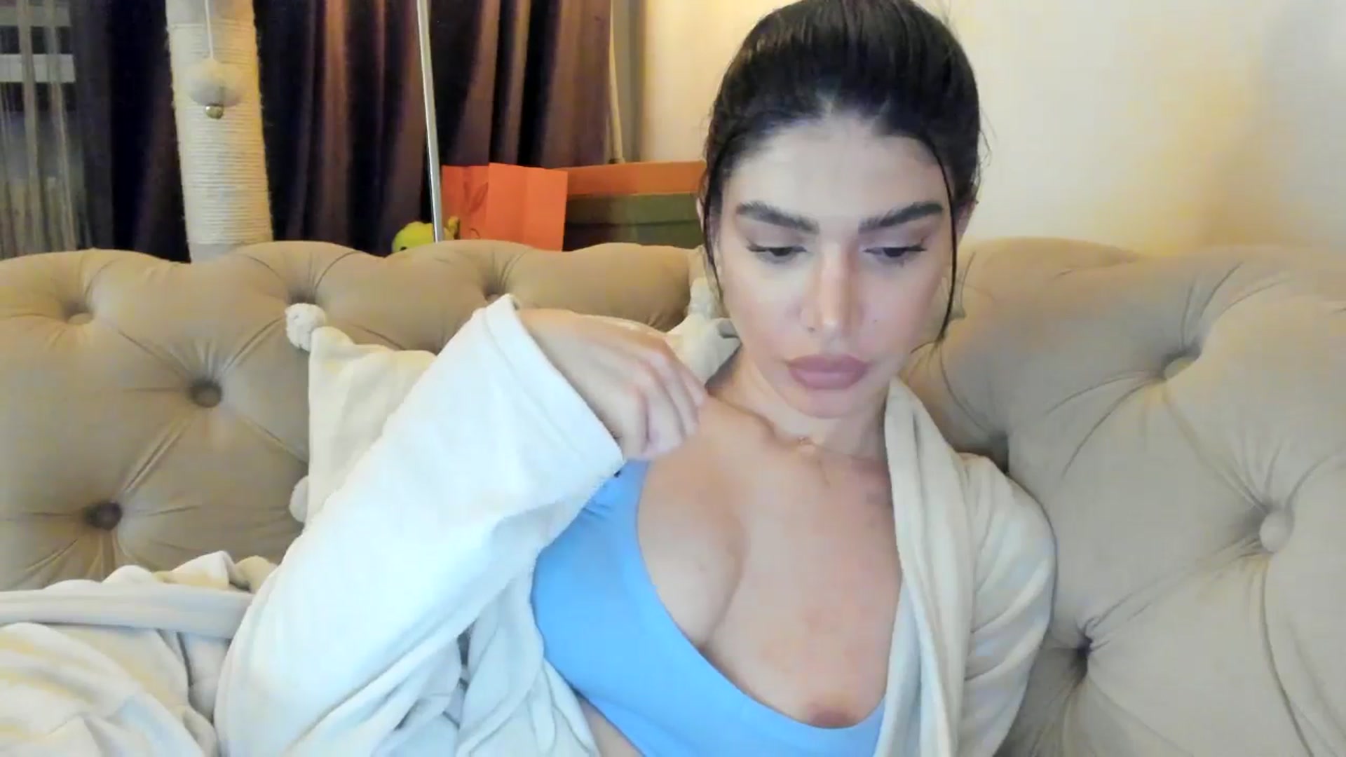Gallery image thumbnail from SashaLopez's myfreecams stream on, 02/03/2025, 22:30 image 9 of 20