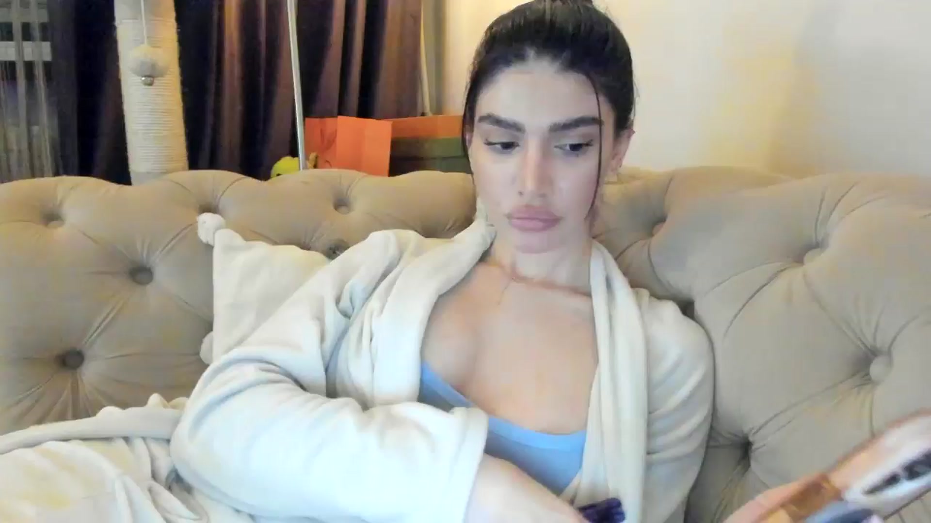 Gallery image thumbnail from SashaLopez's myfreecams stream on, 02/03/2025, 22:30 image 1 of 20