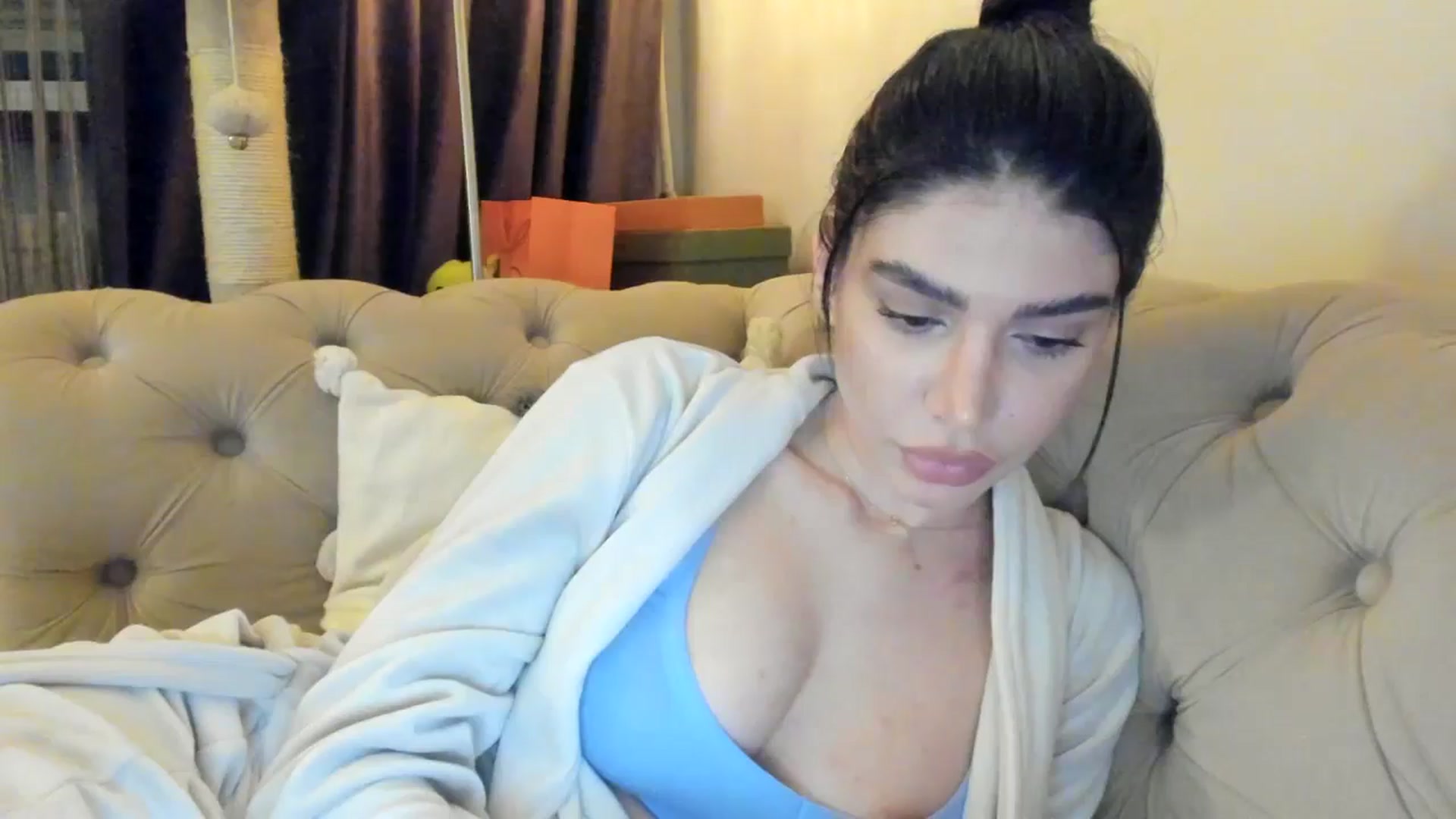 Gallery image thumbnail from SashaLopez's myfreecams stream on, 02/03/2025, 22:30 image 15 of 20