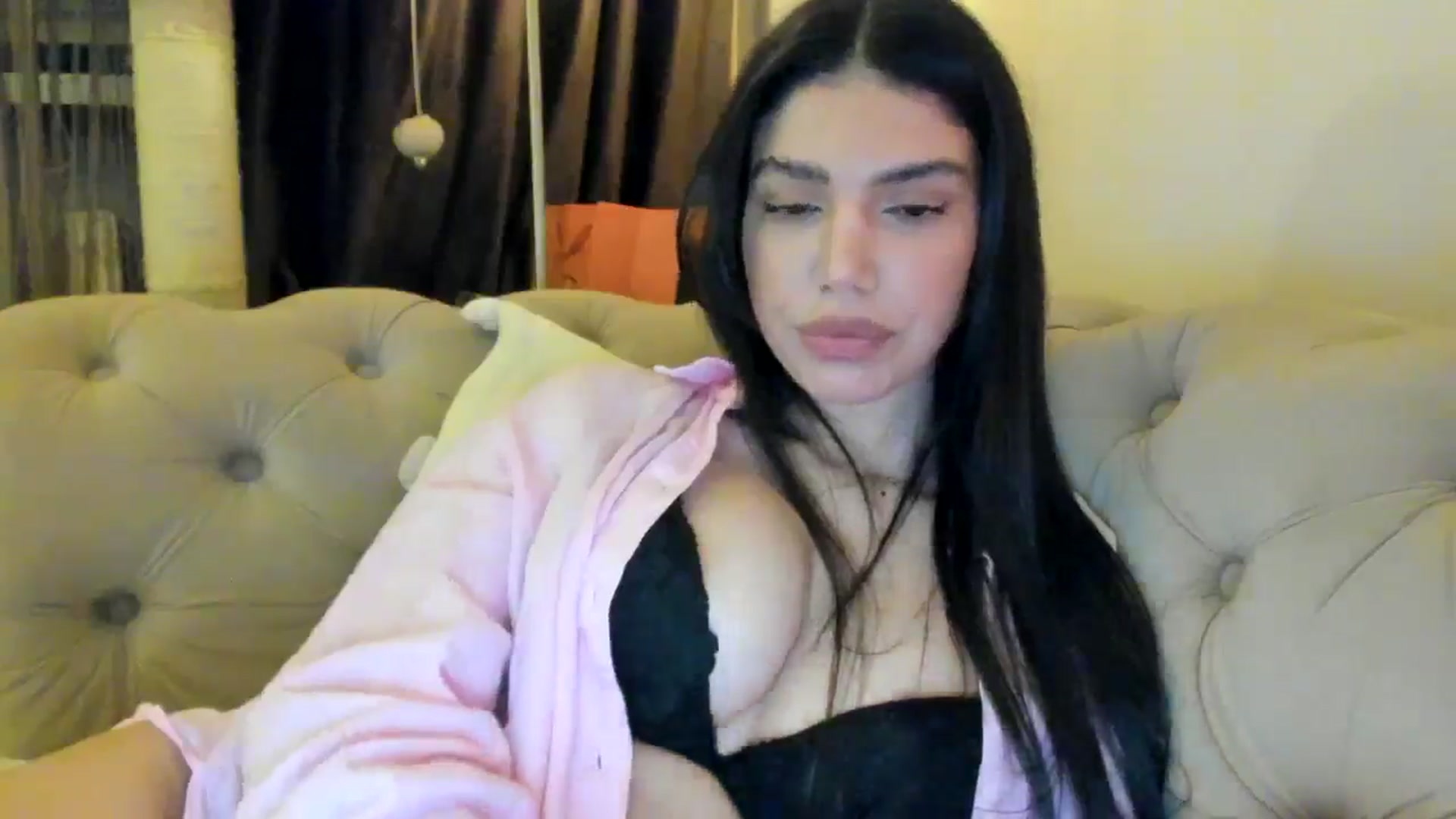 Gallery image thumbnail from SashaLopez's myfreecams stream on, 02/06/2025, 21:16 image 5 of 20