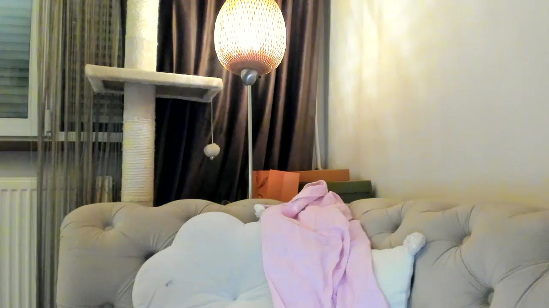 Gallery image thumbnail from SashaLopez's myfreecams stream on, 02/07/2025, 24:06 image 5 of 20