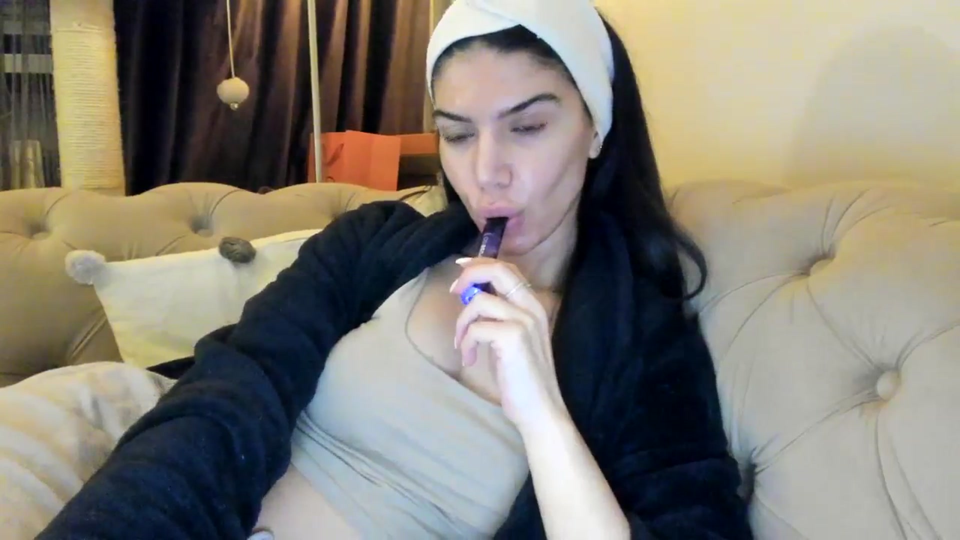 Gallery image thumbnail from SashaLopez's myfreecams stream on, 02/07/2025, 24:06 image 20 of 20