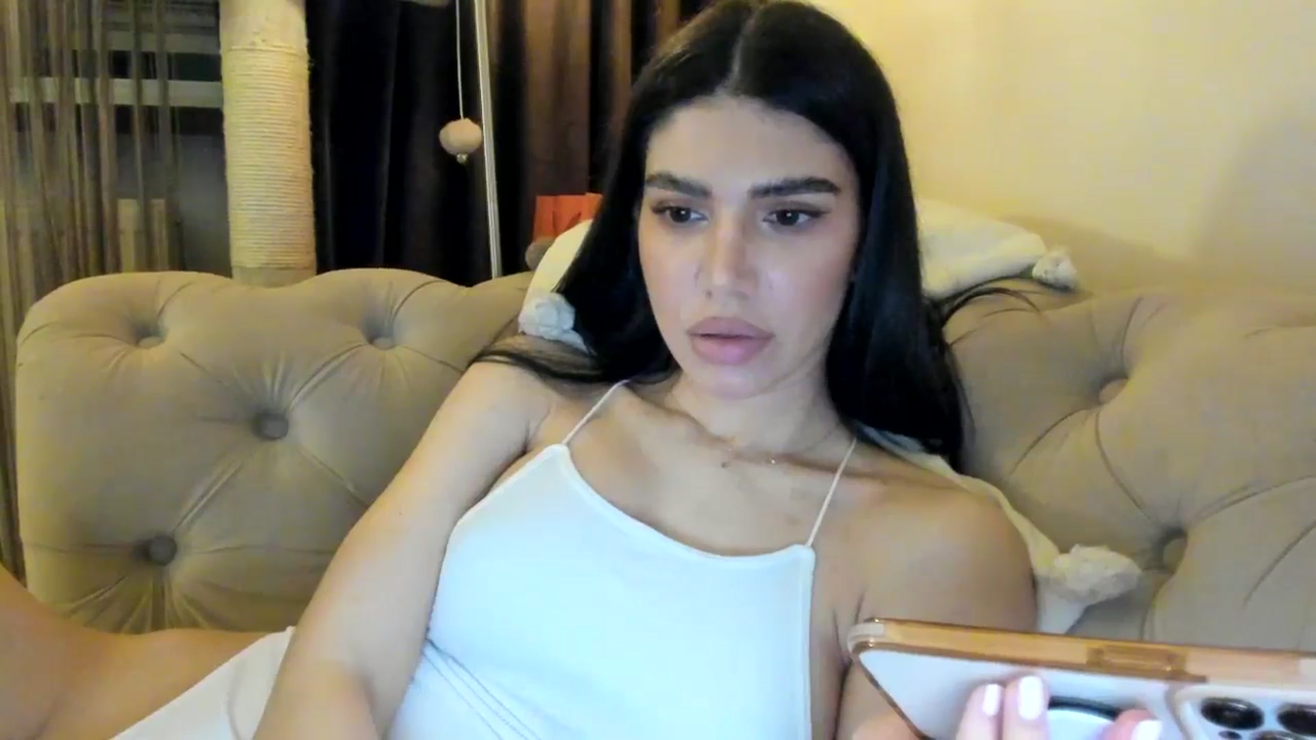 Gallery image thumbnail from SashaLopez's myfreecams stream on, 02/14/2025, 20:57 image 19 of 20