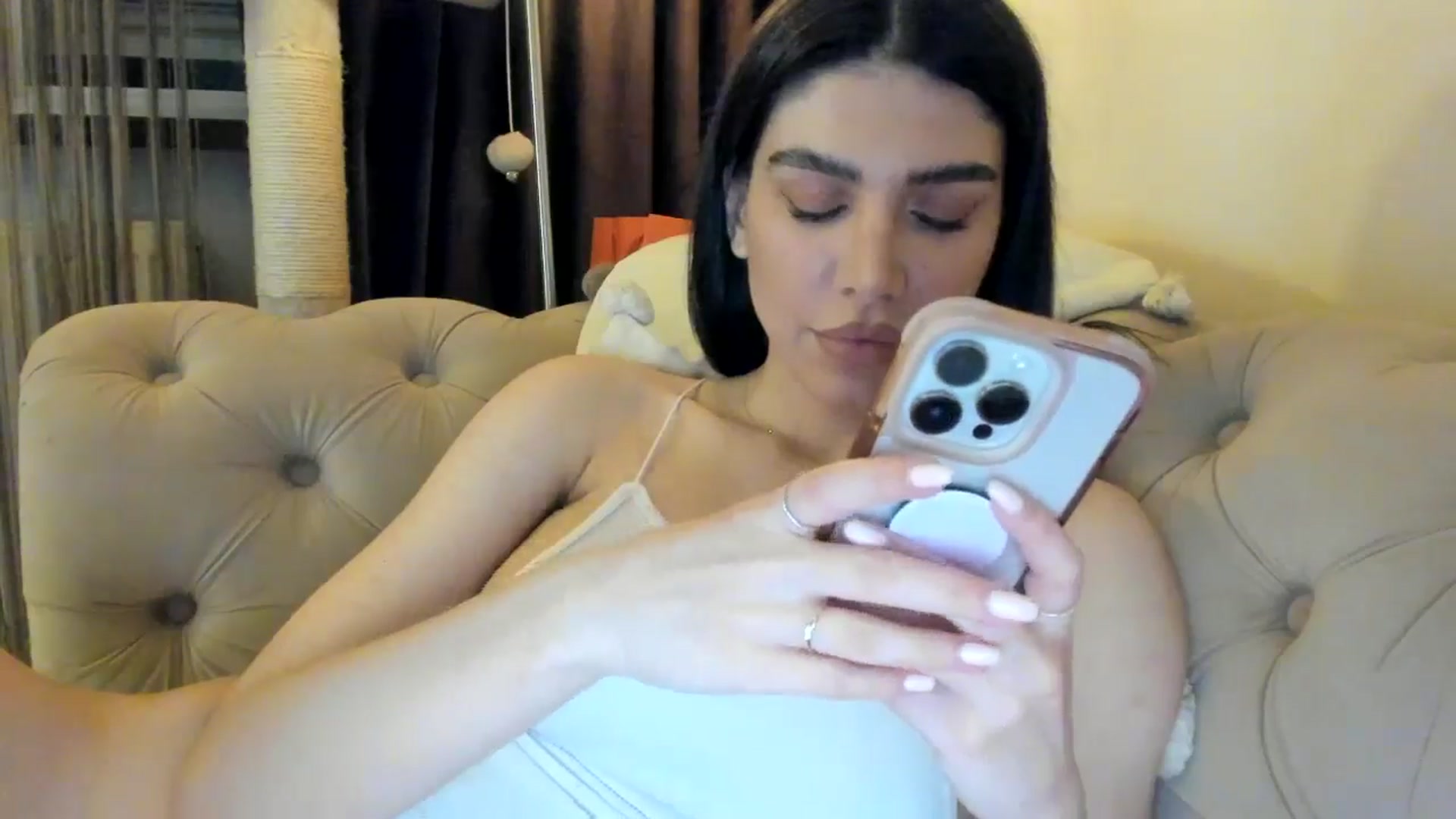 Gallery image thumbnail from SashaLopez's myfreecams stream on, 02/14/2025, 20:57 image 13 of 20