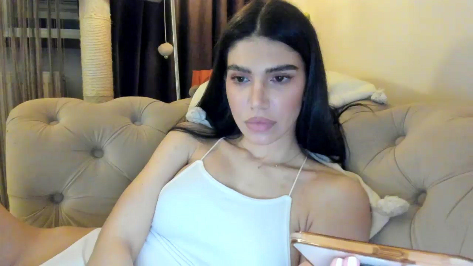Gallery image thumbnail from SashaLopez's myfreecams stream on, 02/14/2025, 20:57 image 18 of 20