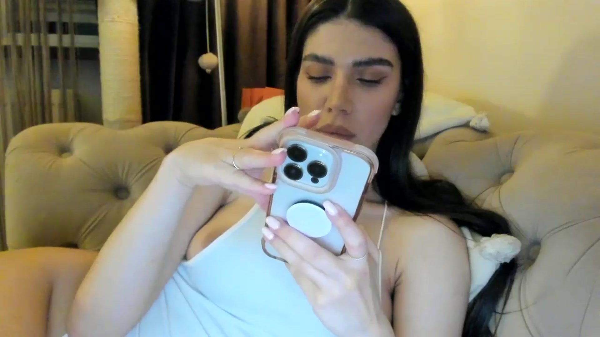 Gallery image thumbnail from SashaLopez's myfreecams stream on, 02/14/2025, 20:57 image 6 of 20