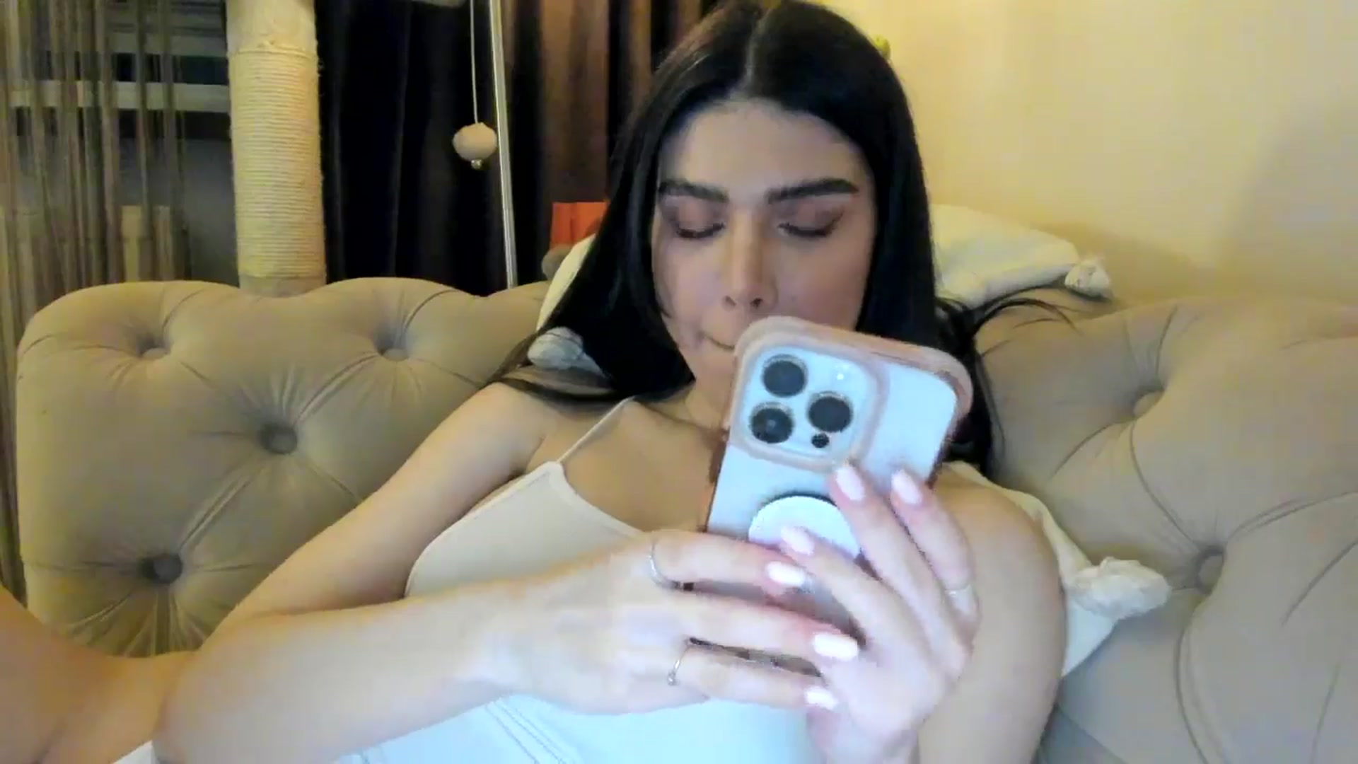 Gallery image thumbnail from SashaLopez's myfreecams stream on, 02/14/2025, 20:57 image 16 of 20