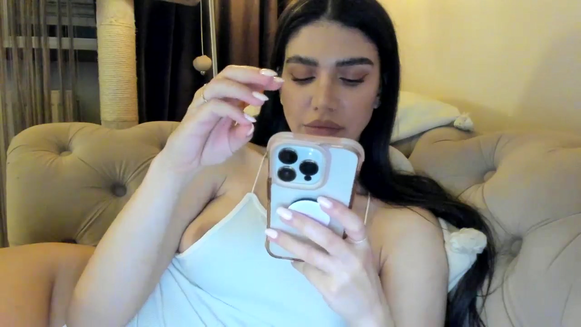 Gallery image thumbnail from SashaLopez's myfreecams stream on, 02/14/2025, 20:57 image 2 of 20