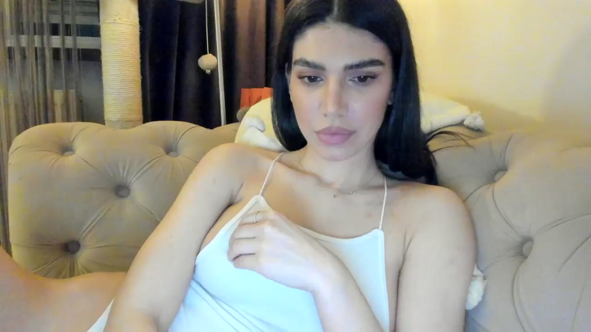 Gallery image thumbnail from SashaLopez's myfreecams stream on, 02/14/2025, 20:57 image 12 of 20