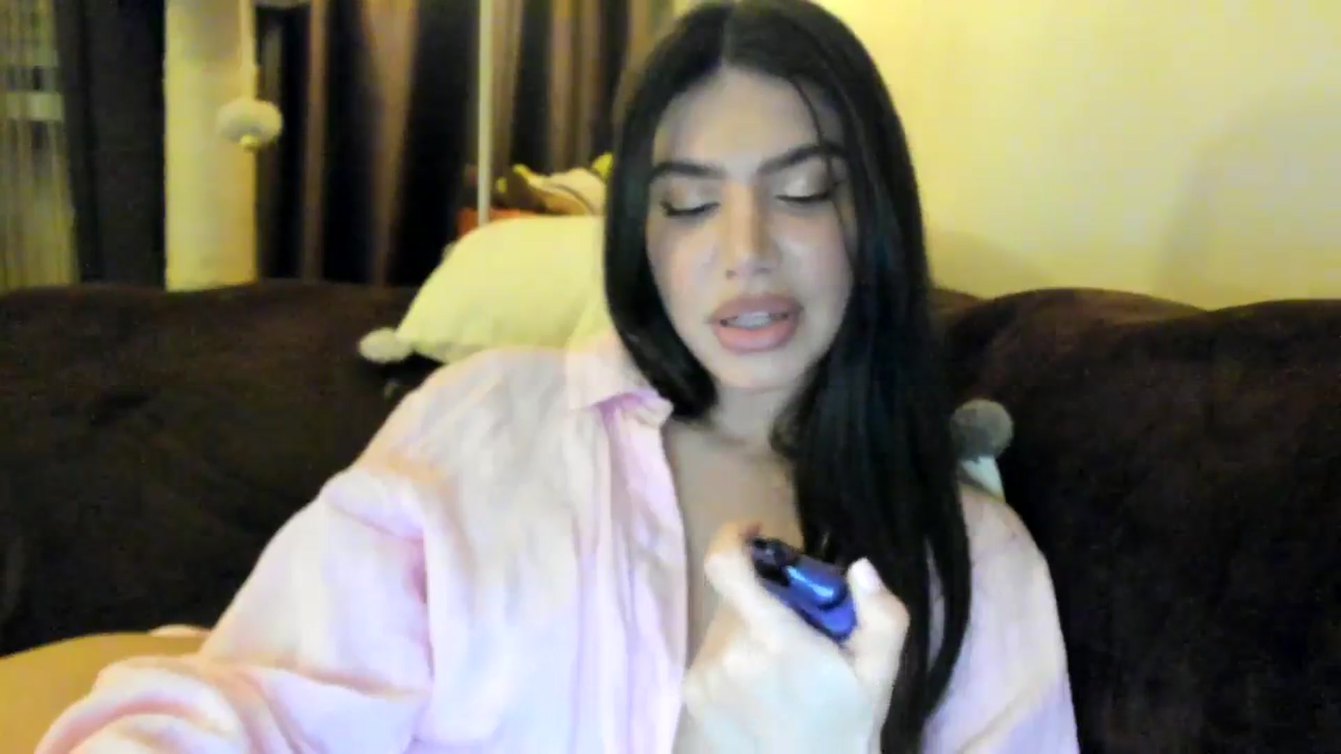 Gallery image thumbnail from SashaLopez's myfreecams stream on, 03/30/2025, 20:59 image 7 of 20