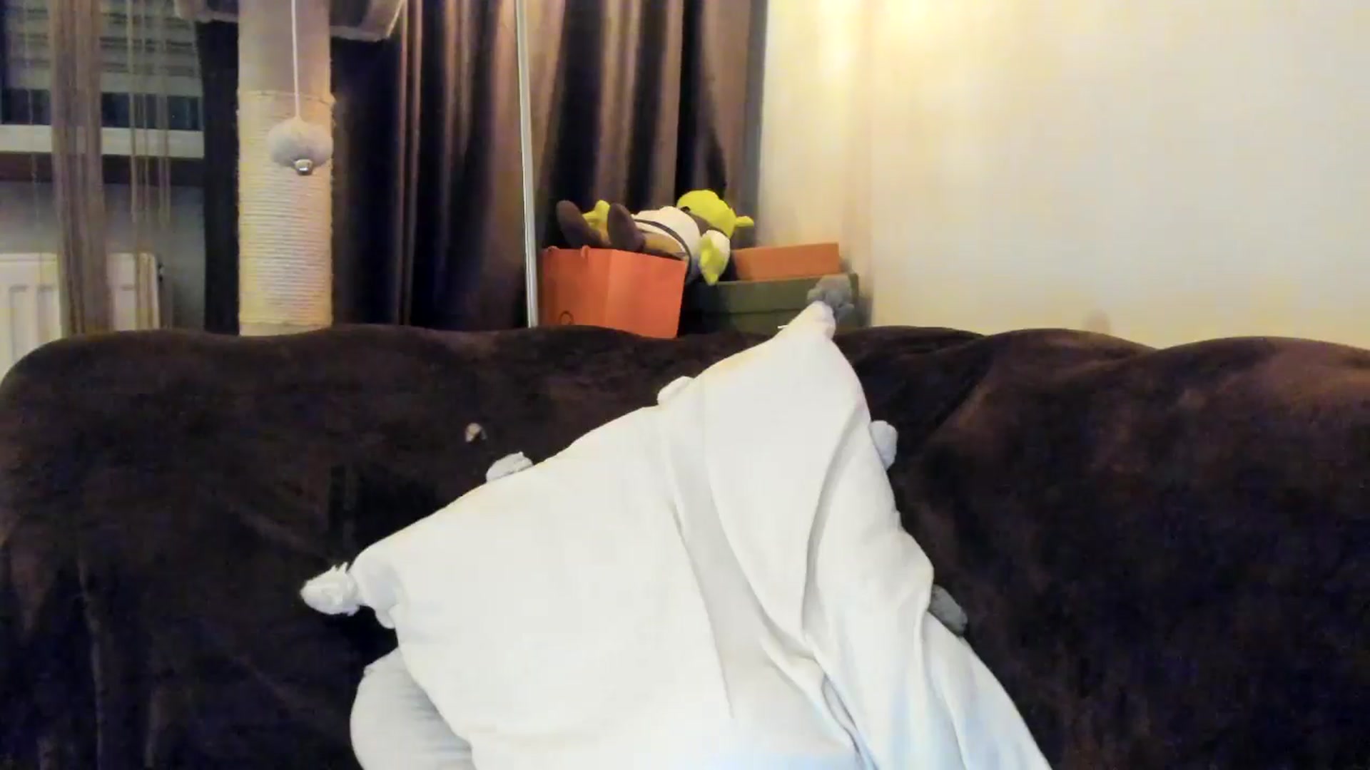 Gallery image thumbnail from SashaLopez's myfreecams stream on, 04/04/2025, 21:43 image 15 of 20