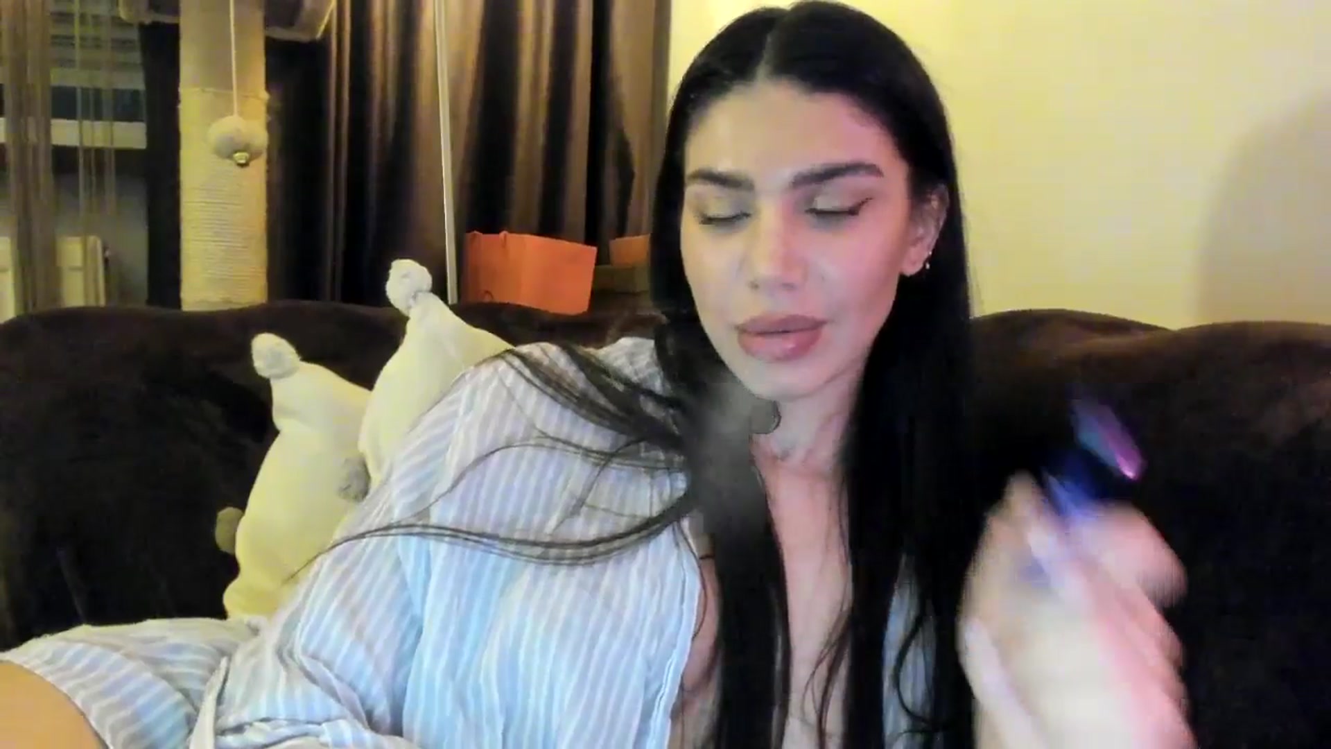 Gallery image thumbnail from SashaLopez's myfreecams stream on, 04/05/2025, 24:02 image 20 of 20