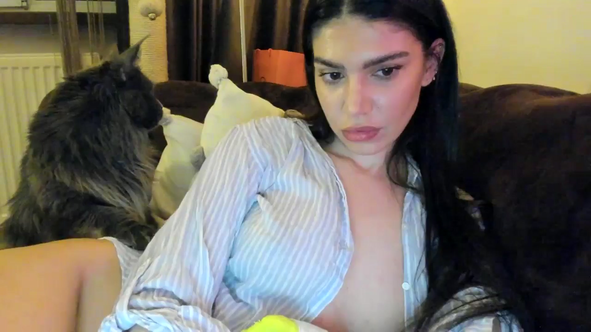 Gallery image thumbnail from SashaLopez's myfreecams stream on, 04/05/2025, 24:02 image 4 of 20