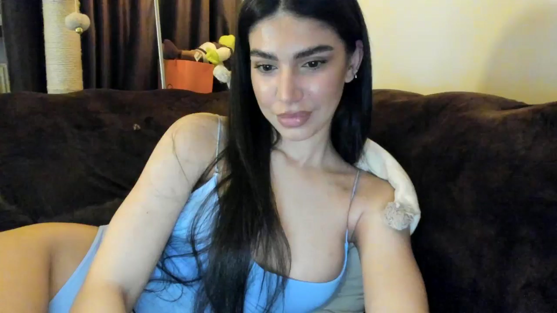Gallery image thumbnail from SashaLopez's myfreecams stream on, 04/05/2025, 20:51 image 1 of 20