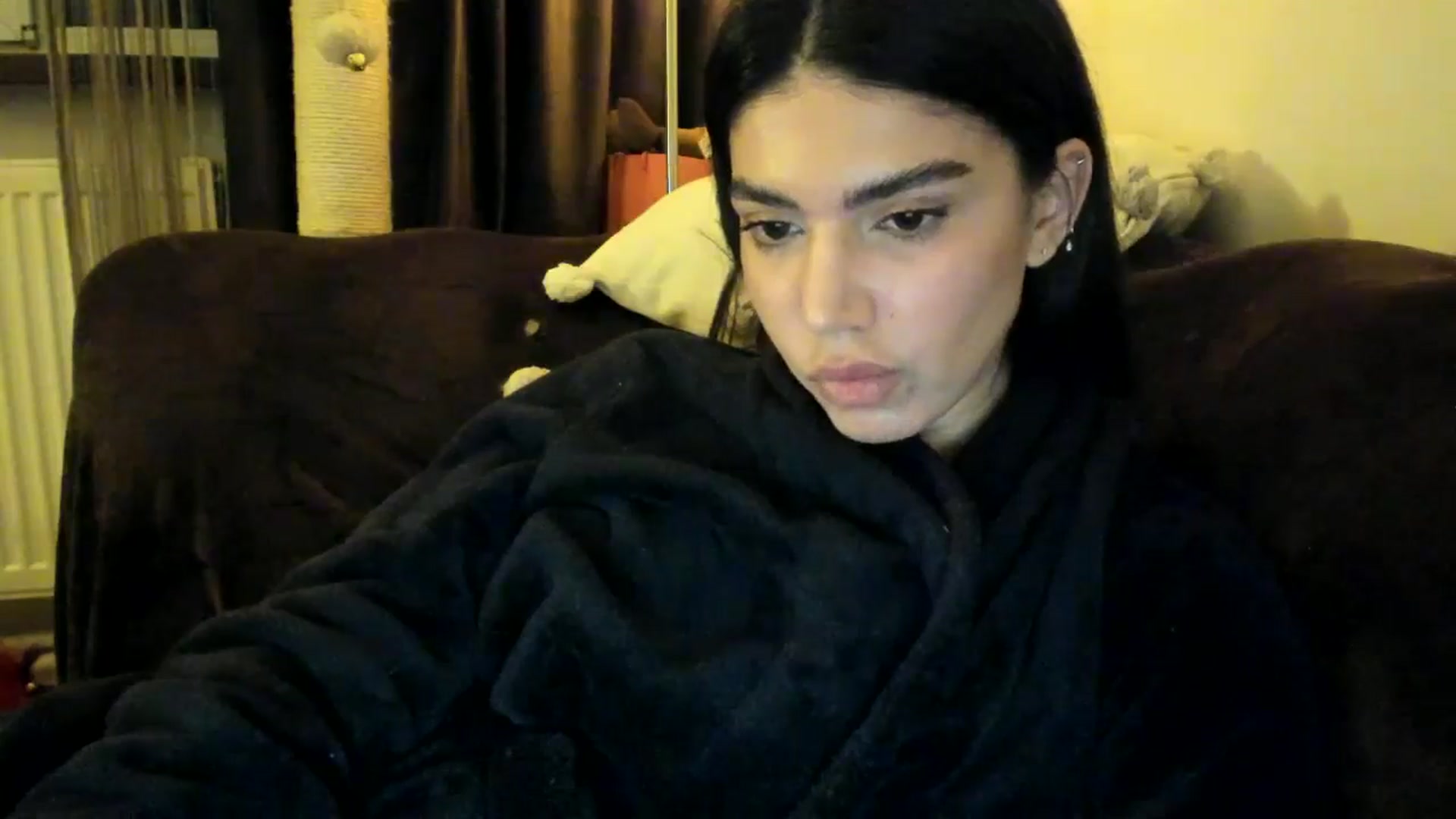Gallery image thumbnail from SashaLopez's myfreecams stream on, 04/07/2025, 21:08 image 8 of 20