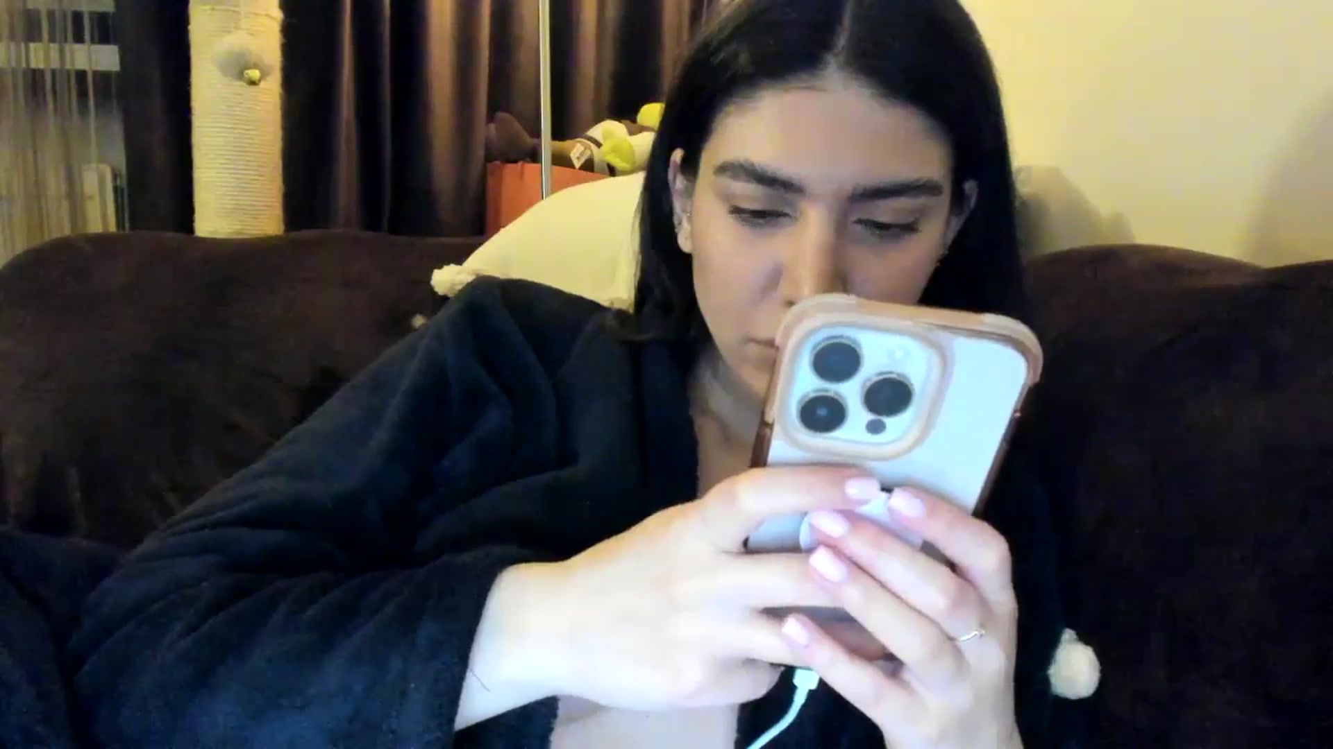 Gallery image thumbnail from SashaLopez's myfreecams stream on, 04/07/2025, 21:08 image 20 of 20