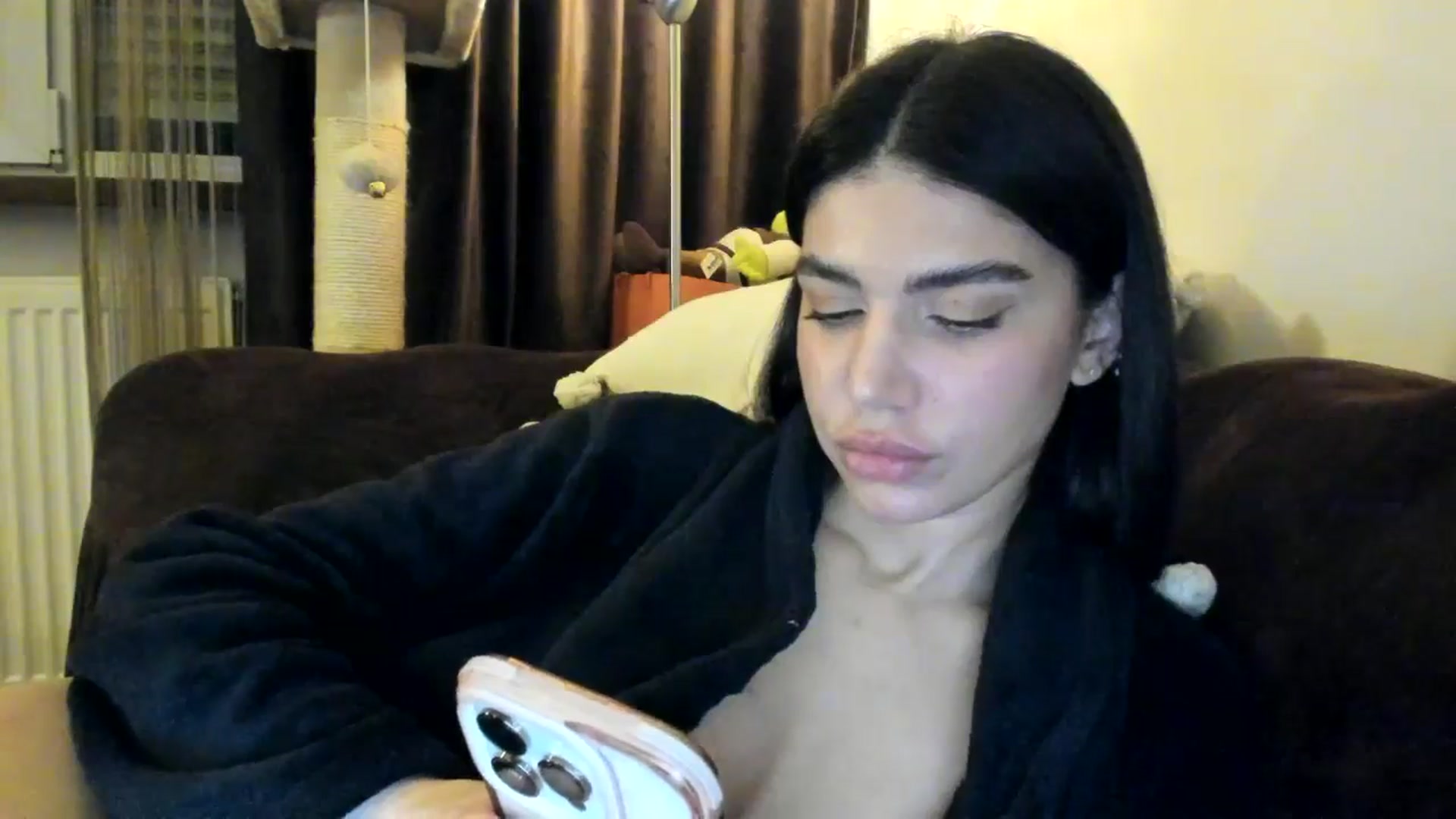 Gallery image thumbnail from SashaLopez's myfreecams stream on, 04/07/2025, 21:08 image 5 of 20