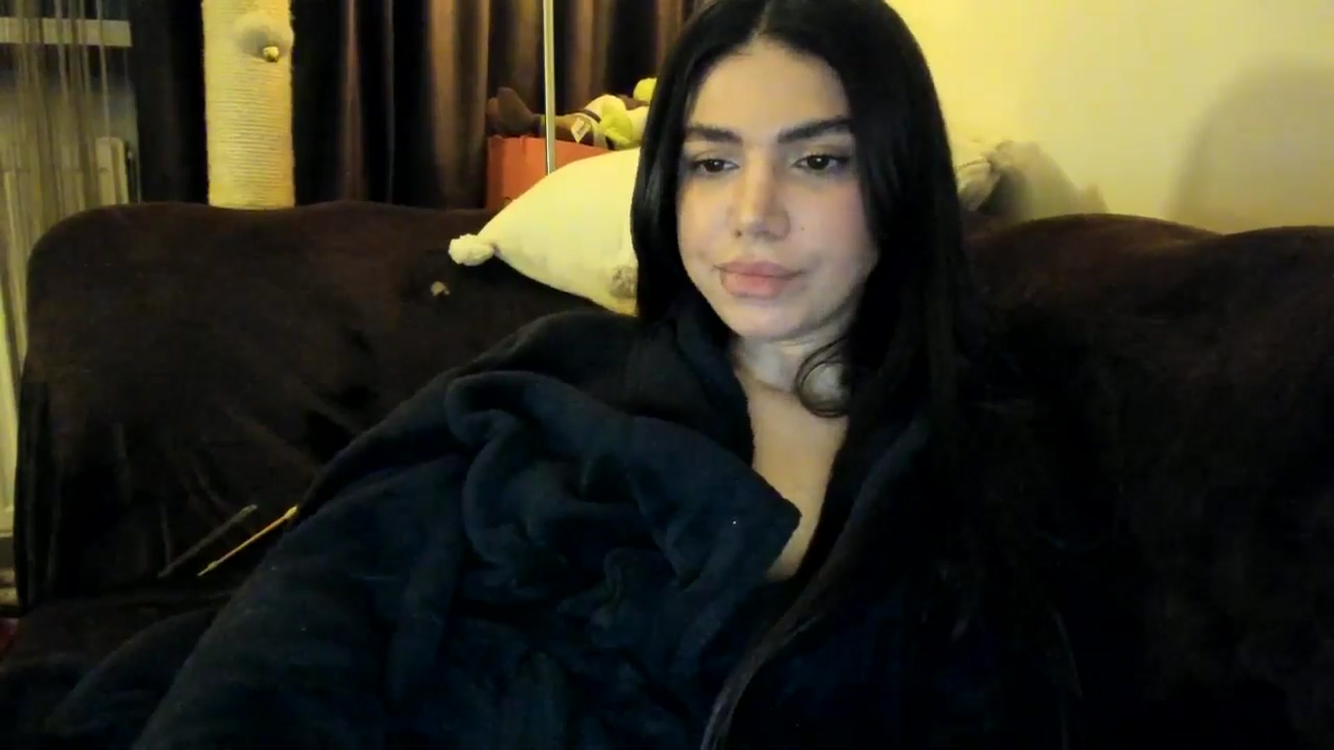 Gallery image thumbnail from SashaLopez's myfreecams stream on, 04/07/2025, 23:01 image 5 of 20