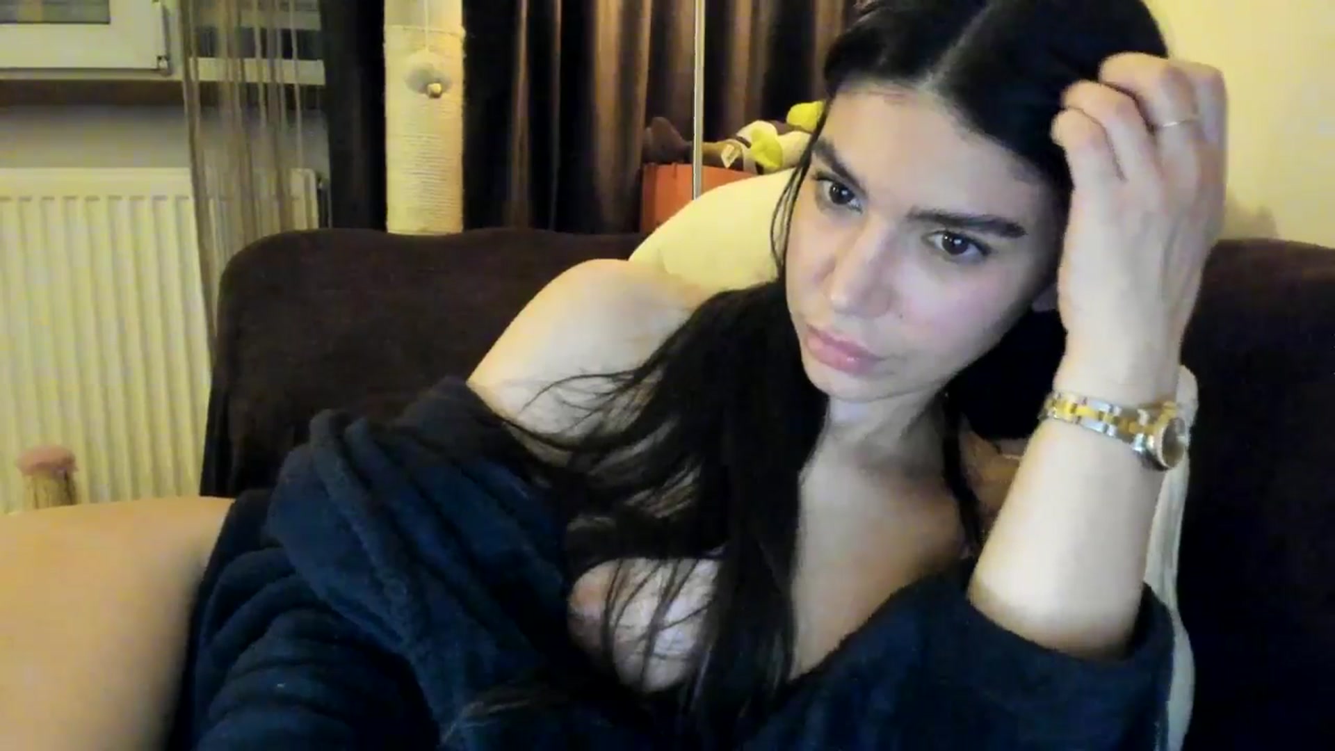 Gallery image thumbnail from SashaLopez's myfreecams stream on, 04/07/2025, 23:01 image 17 of 20