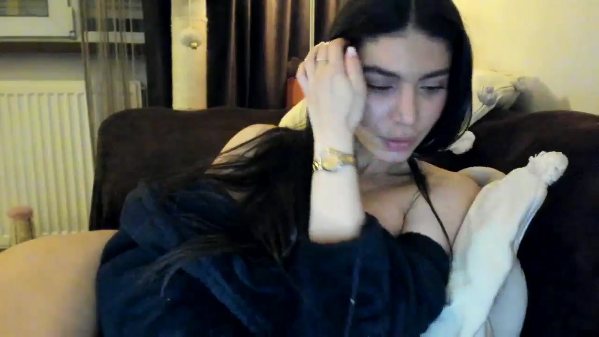 Gallery image thumbnail from SashaLopez's myfreecams stream on, 04/07/2025, 23:01 image 16 of 20