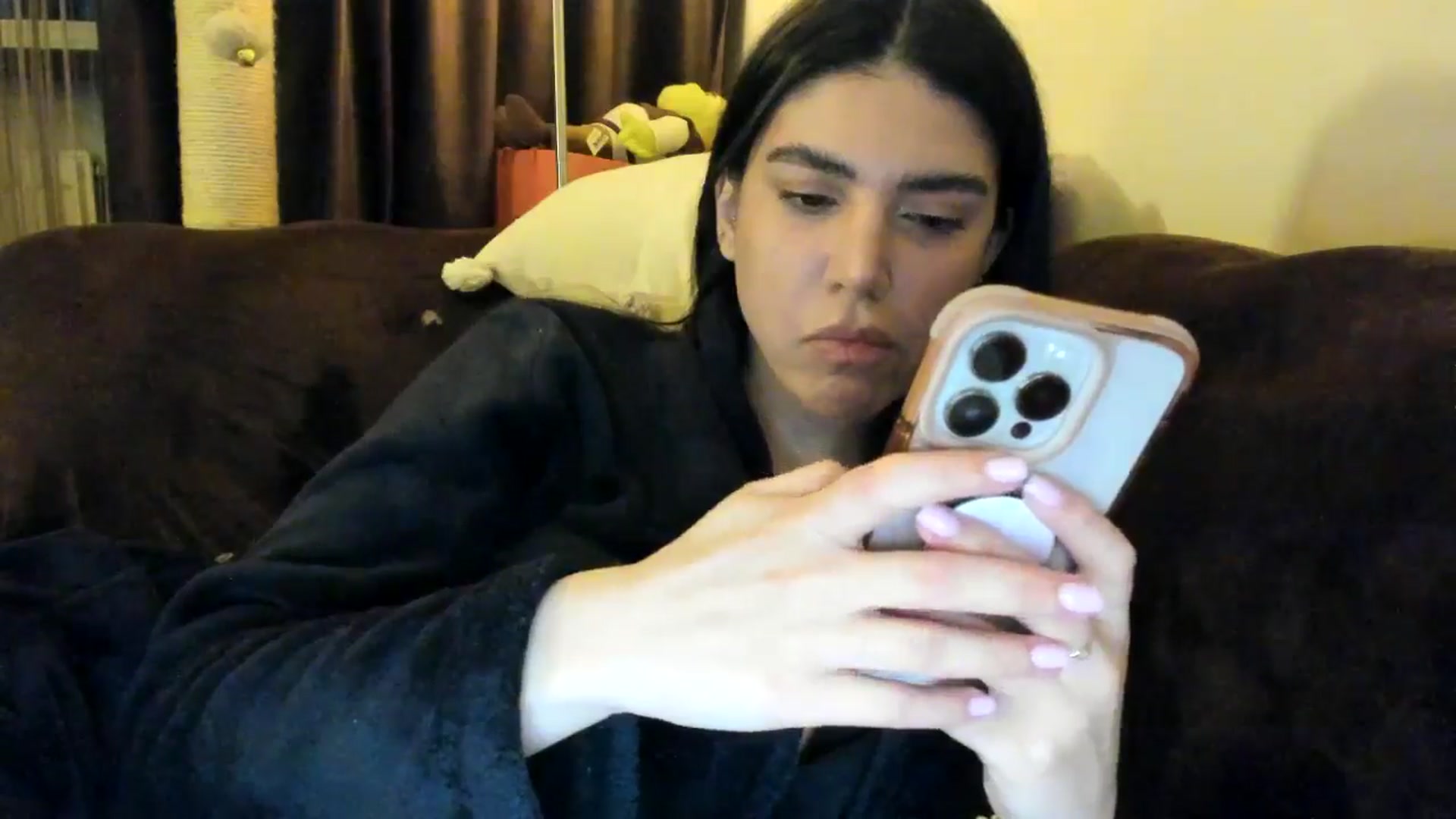 Gallery image thumbnail from SashaLopez's myfreecams stream on, 04/07/2025, 23:01 image 3 of 20