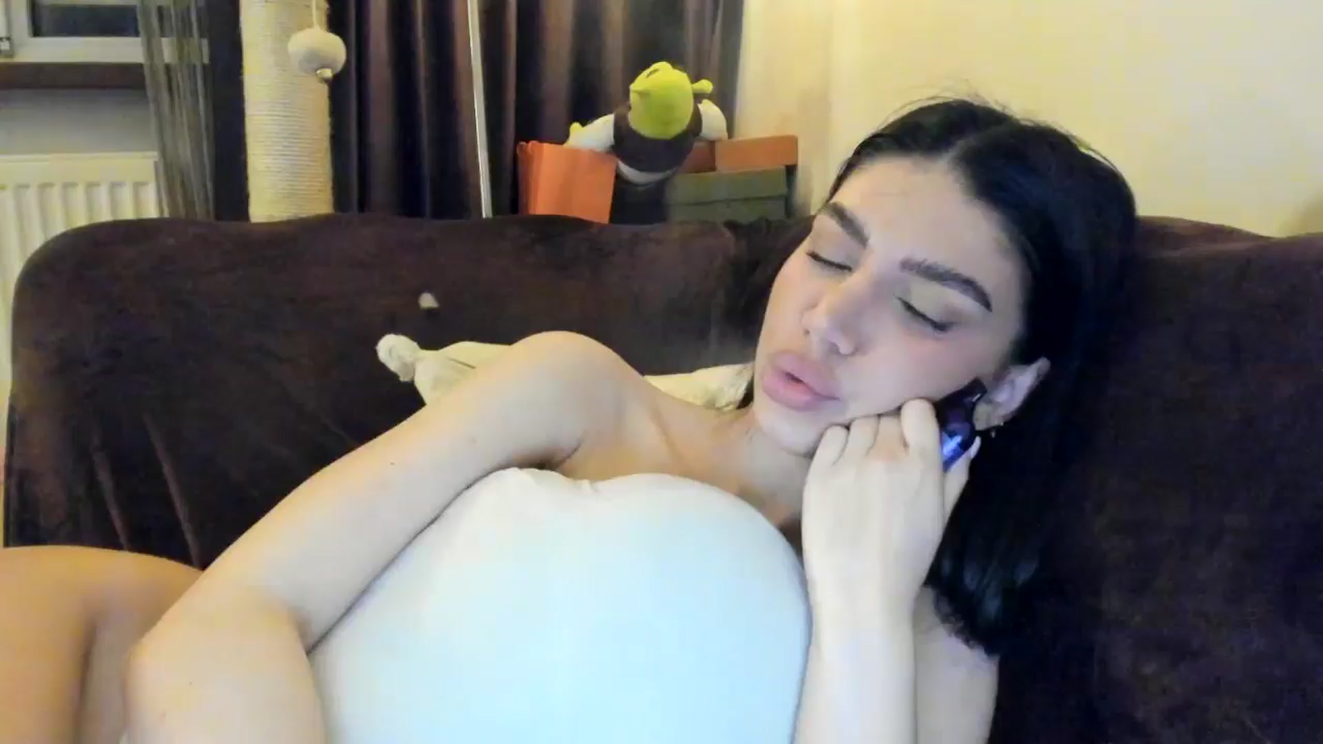Gallery image thumbnail from SashaLopez's myfreecams stream on, 04/12/2025, 24:02 image 9 of 20