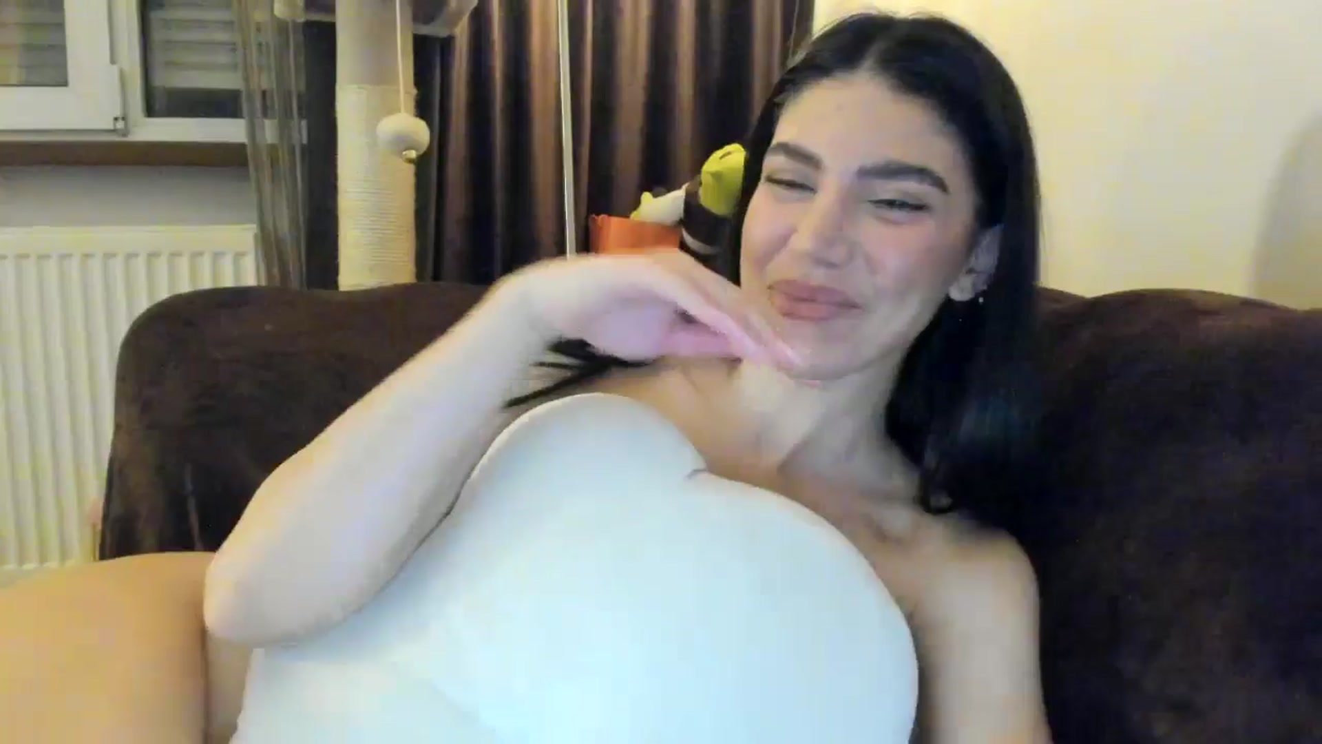 Gallery image thumbnail from SashaLopez's myfreecams stream on, 04/12/2025, 24:02 image 20 of 20