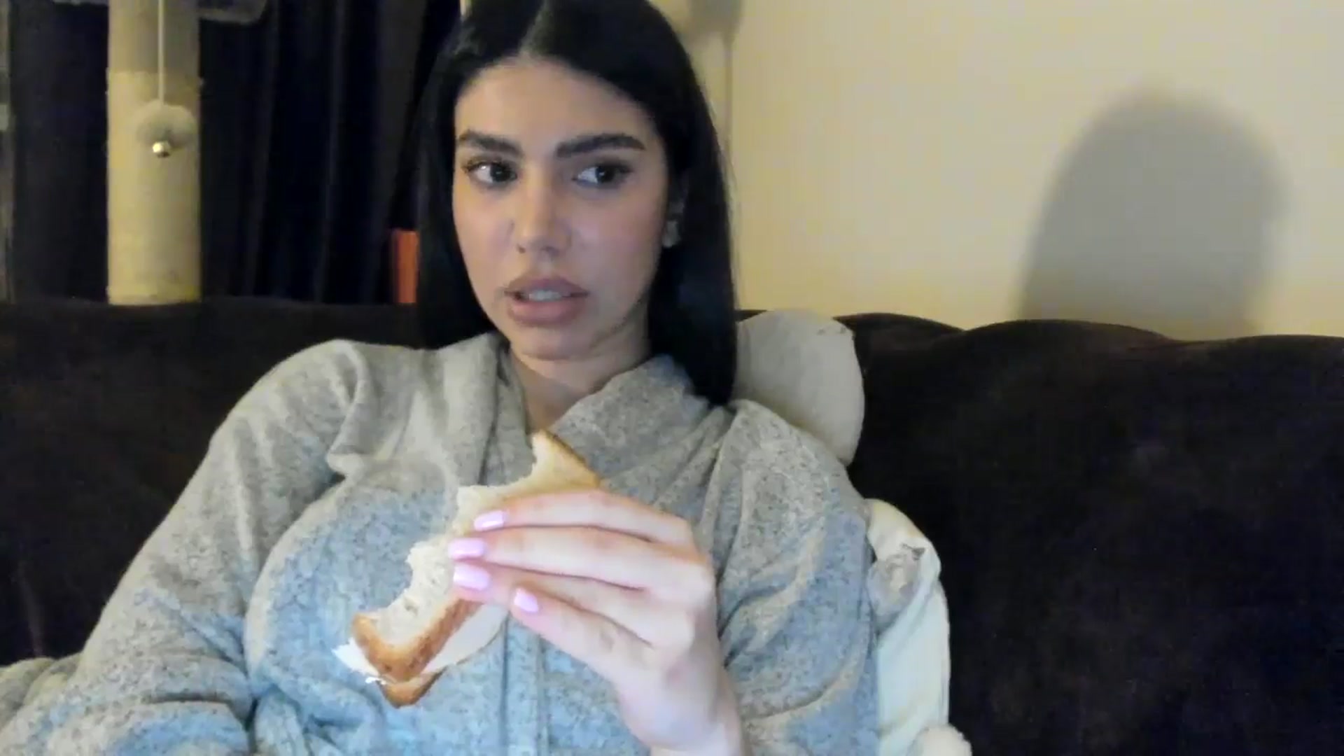 Gallery image thumbnail from SashaLopez's myfreecams stream on, 04/12/2025, 21:41 image 12 of 20