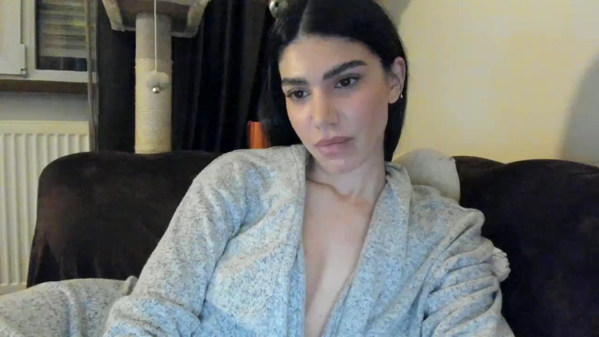 Gallery image thumbnail from SashaLopez's myfreecams stream on, 04/12/2025, 21:41 image 7 of 20