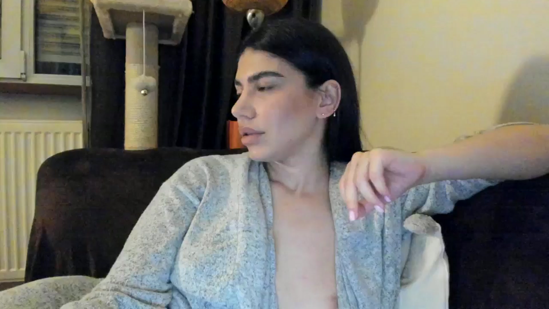 Gallery image thumbnail from SashaLopez's myfreecams stream on, 04/12/2025, 21:41 image 8 of 20