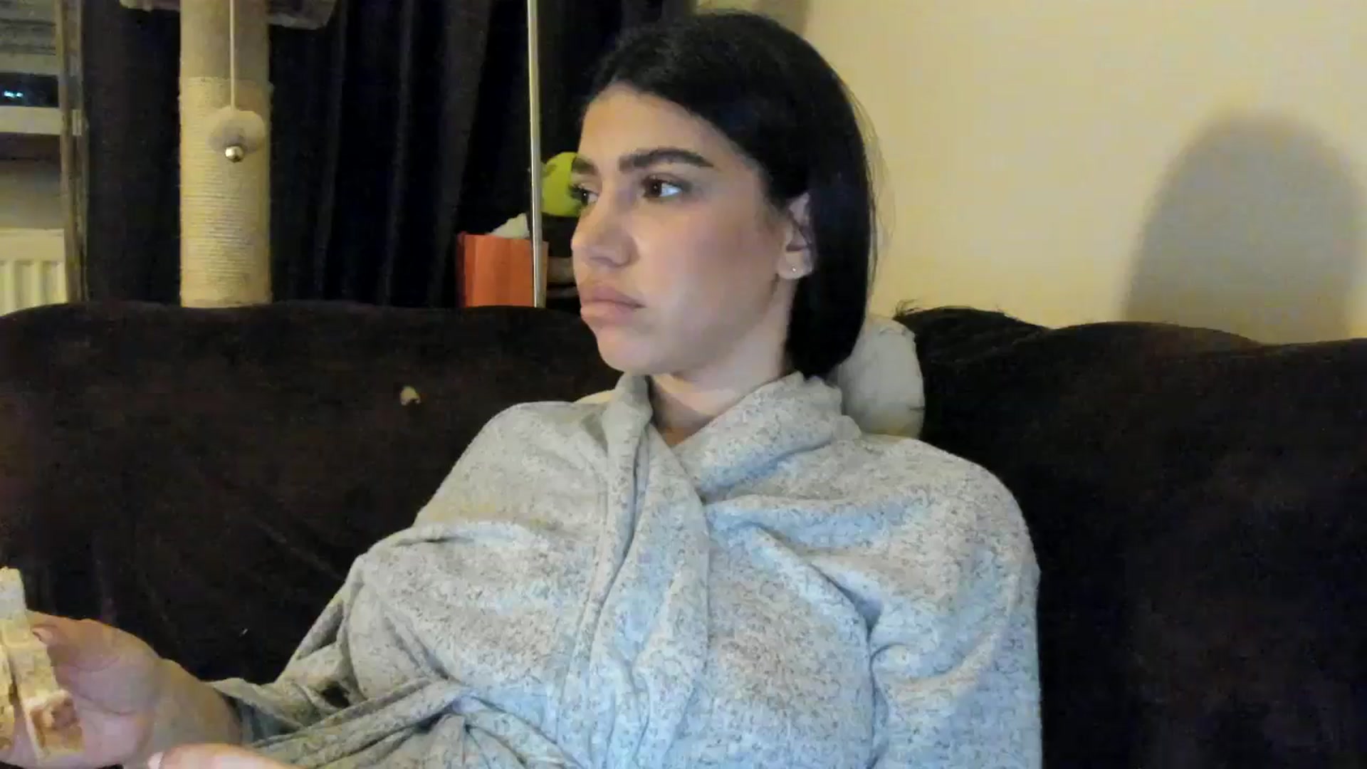 Gallery image thumbnail from SashaLopez's myfreecams stream on, 04/12/2025, 21:41 image 17 of 20