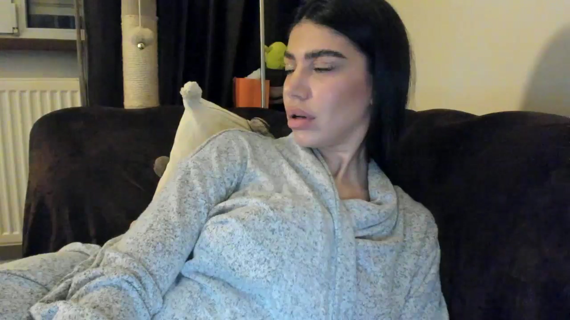 Gallery image thumbnail from SashaLopez's myfreecams stream on, 04/12/2025, 21:41 image 20 of 20