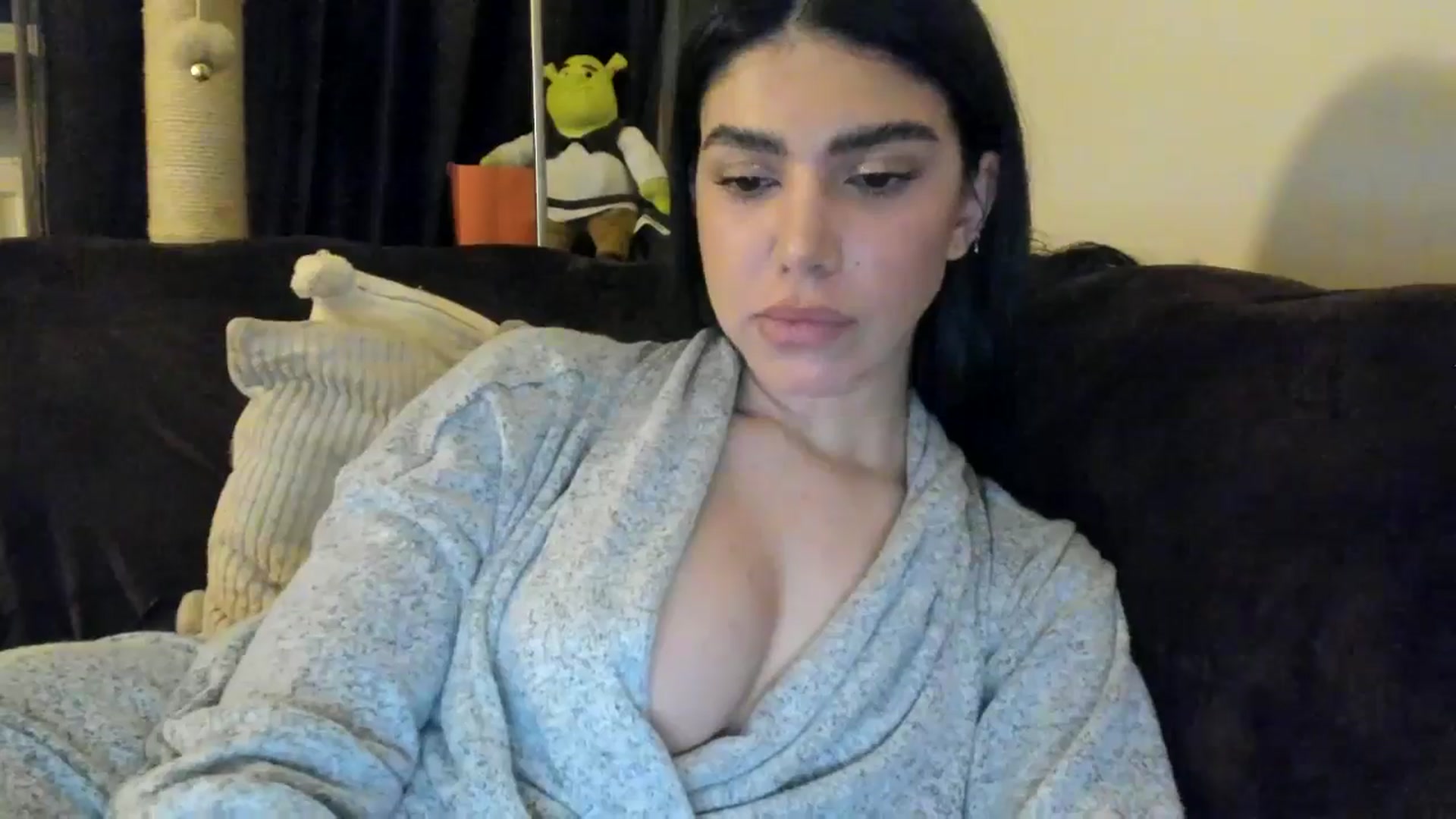 Gallery image thumbnail from SashaLopez's myfreecams stream on, 04/12/2025, 23:15 image 8 of 20