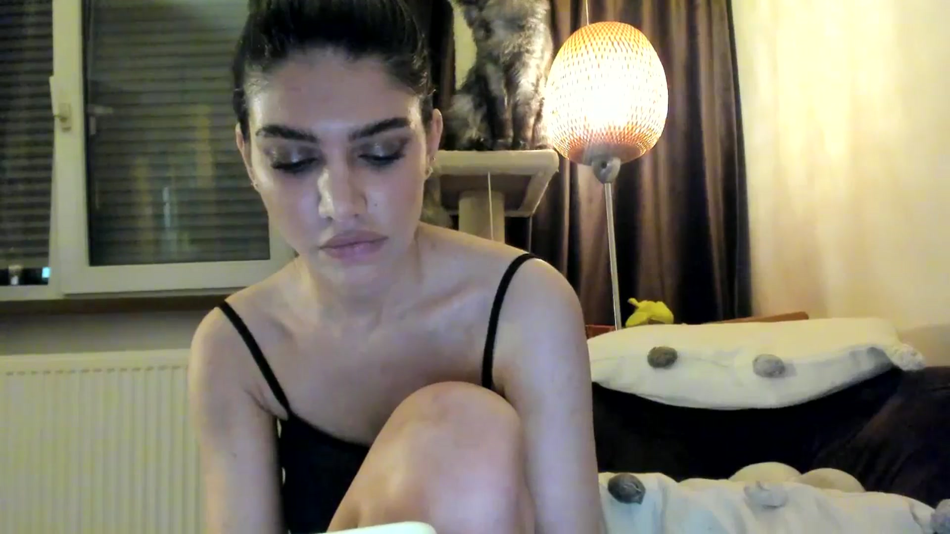 Gallery image thumbnail from SashaLopez's myfreecams stream on, 04/25/2025, 21:25 image 18 of 20